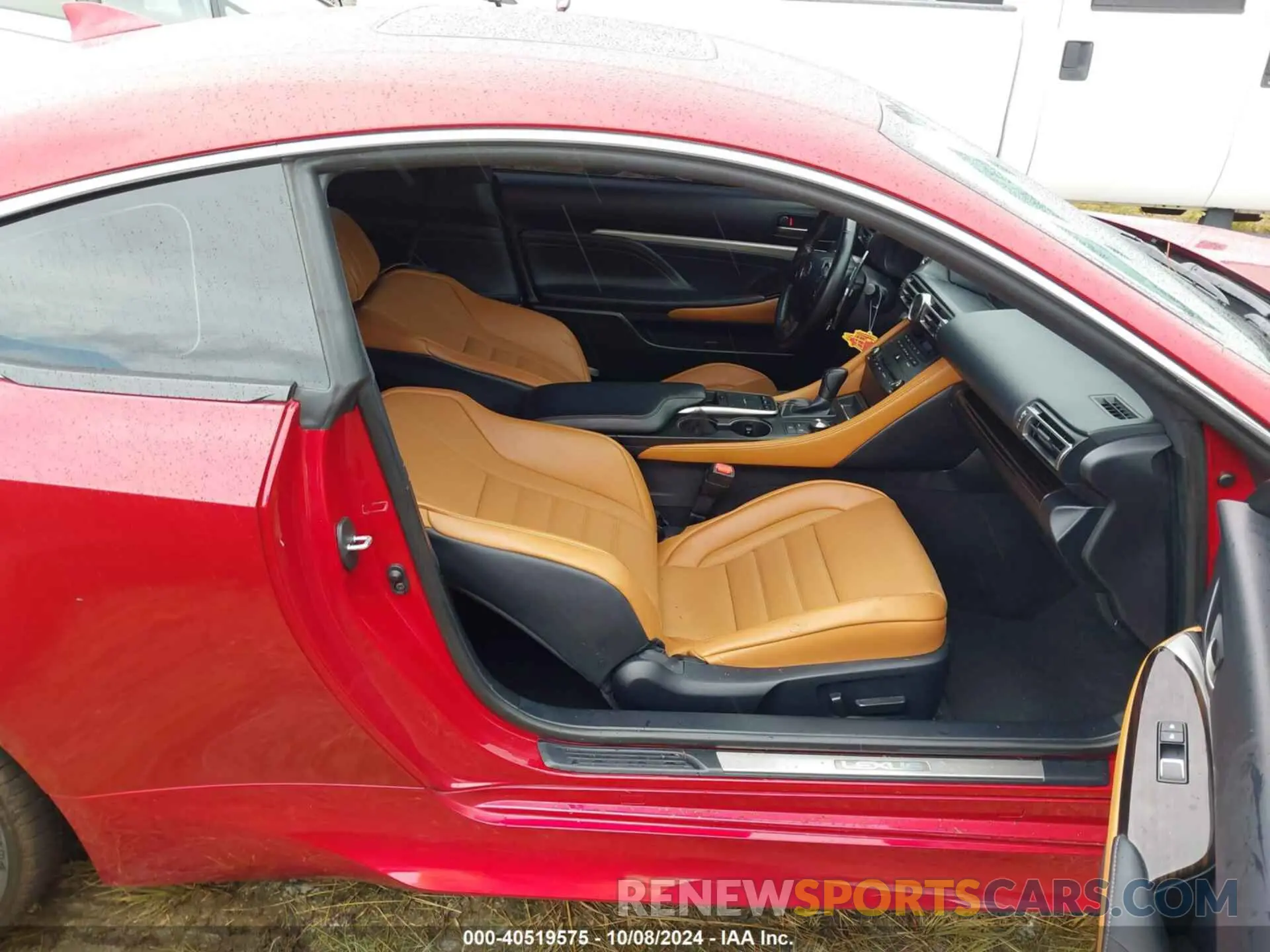 5 Photograph of a damaged car JTHAA5BC0M5011187 LEXUS RC 300 2021