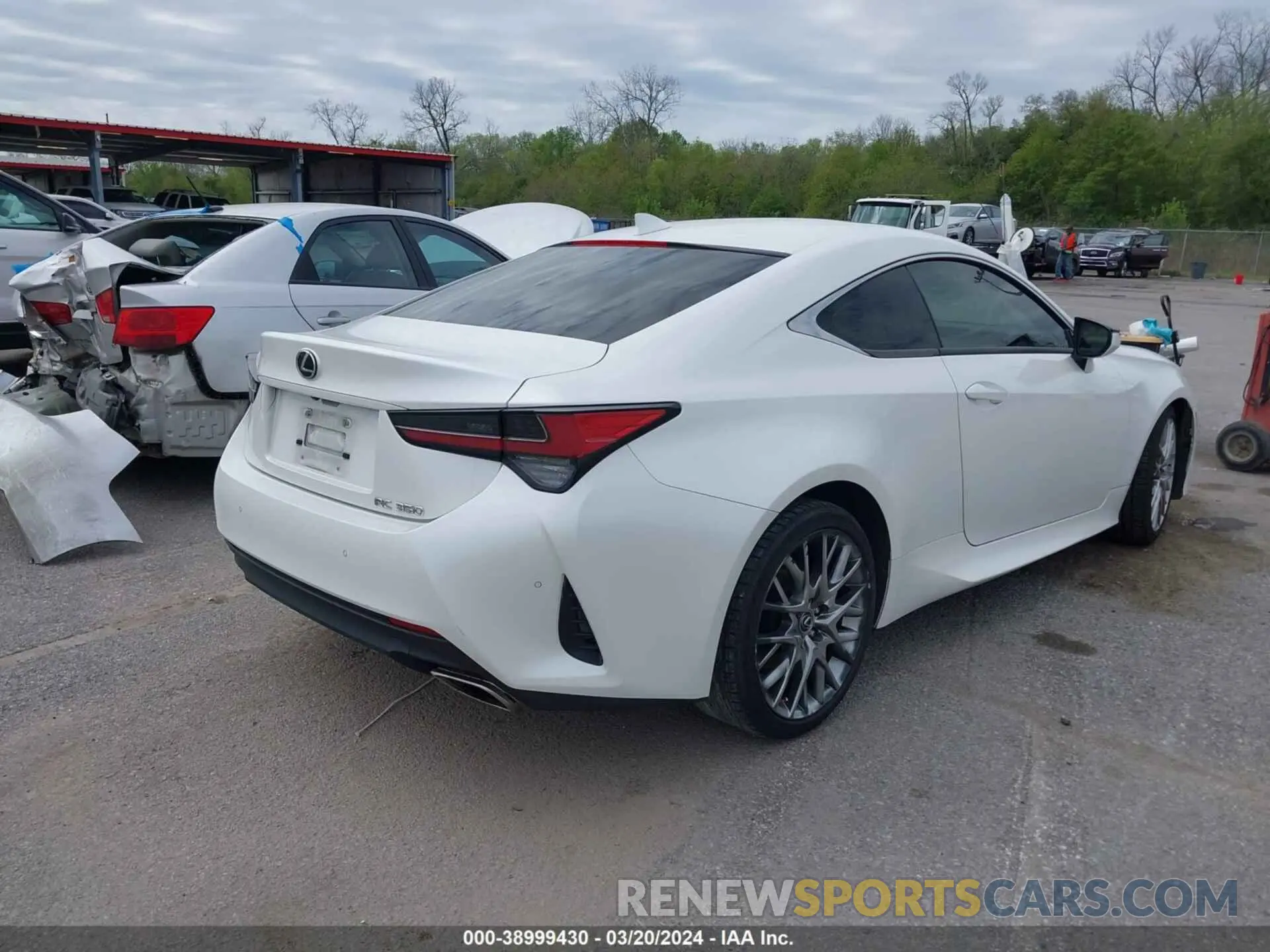 4 Photograph of a damaged car JTHHZ5BC7K5020487 LEXUS RC 350 2019