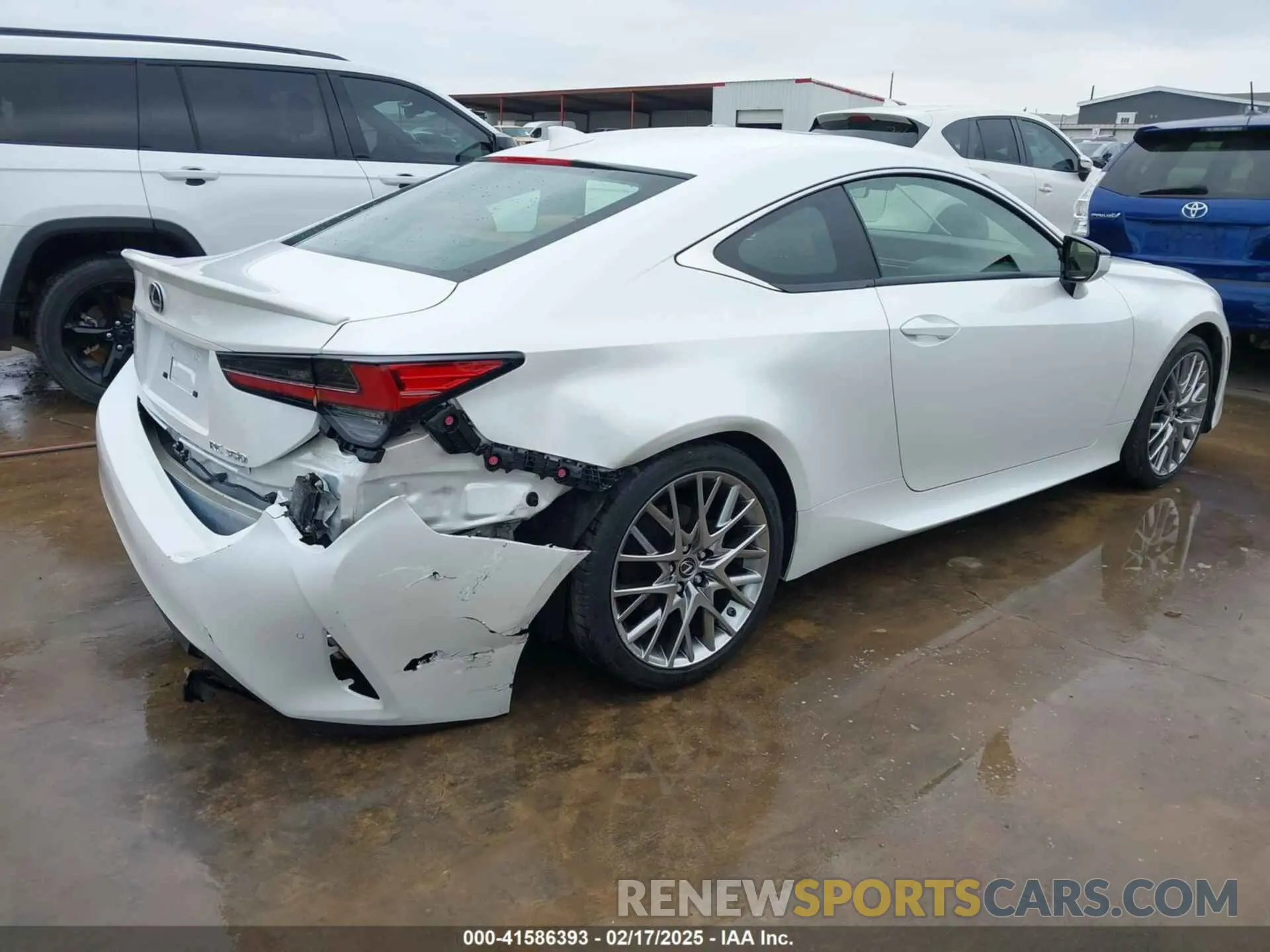 4 Photograph of a damaged car JTHDZ5BC2N5025440 LEXUS RC 350 2022
