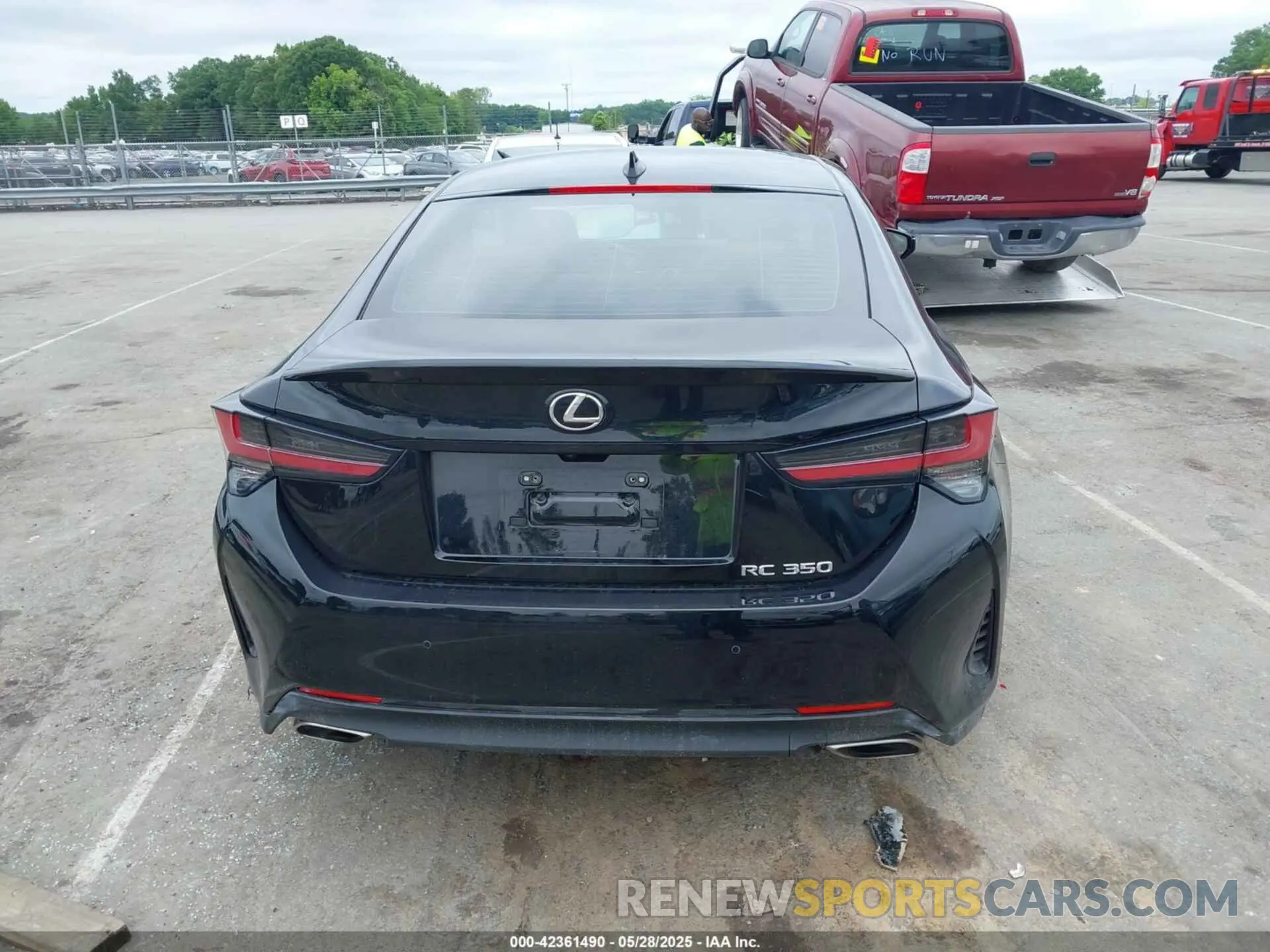 16 Photograph of a damaged car JTHDZ5BC3N5026483 LEXUS RC 350 2022