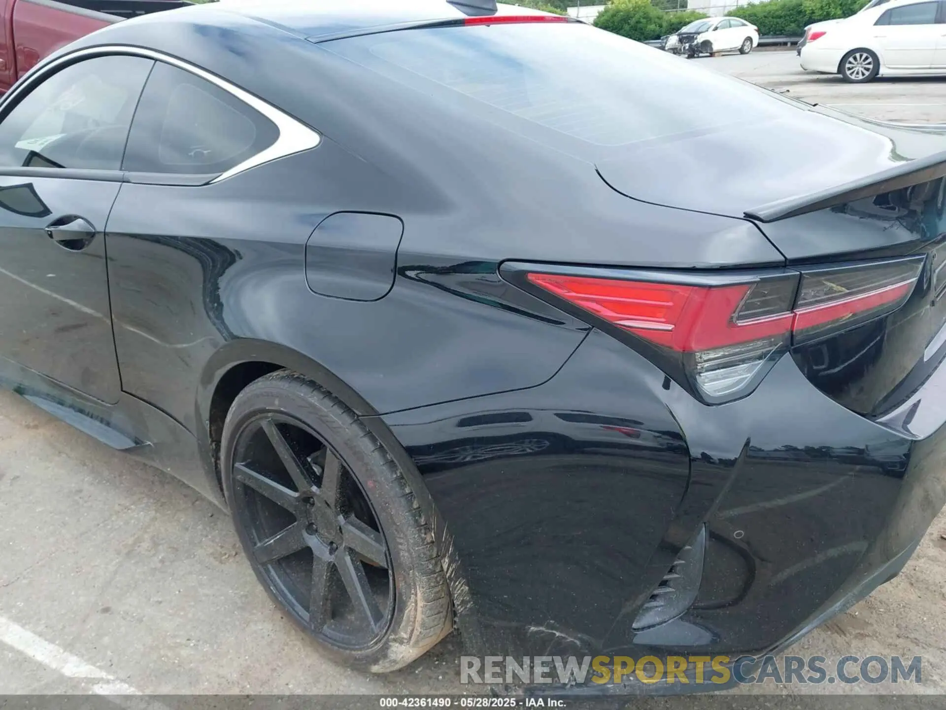 18 Photograph of a damaged car JTHDZ5BC3N5026483 LEXUS RC 350 2022