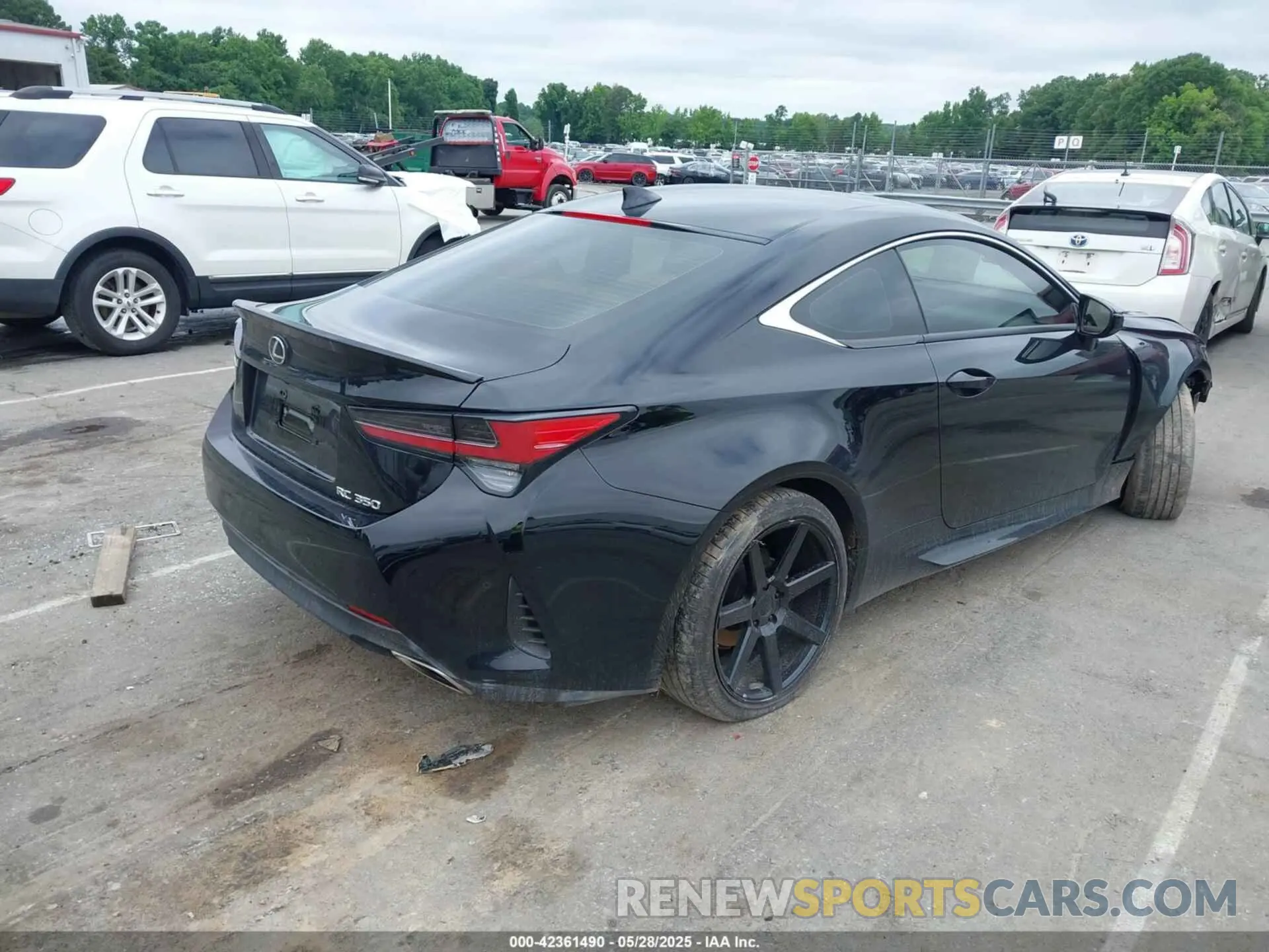4 Photograph of a damaged car JTHDZ5BC3N5026483 LEXUS RC 350 2022