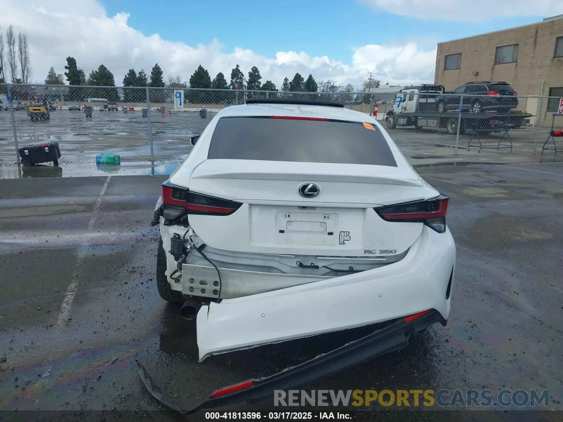 16 Photograph of a damaged car JTHGZ5BC3N5026089 LEXUS RC 350 2022