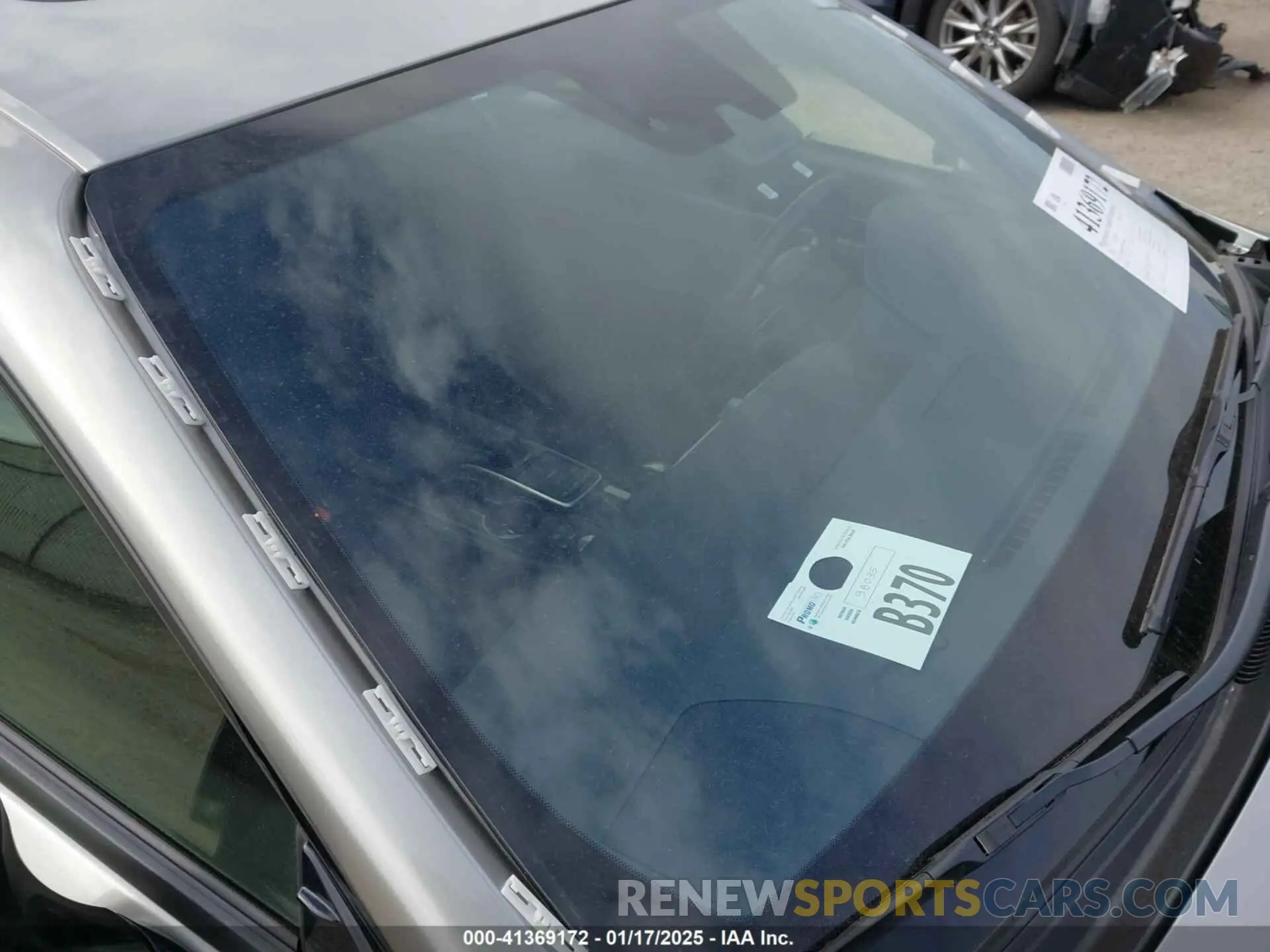 19 Photograph of a damaged car JTHGZ5BC9N5025061 LEXUS RC 350 2022