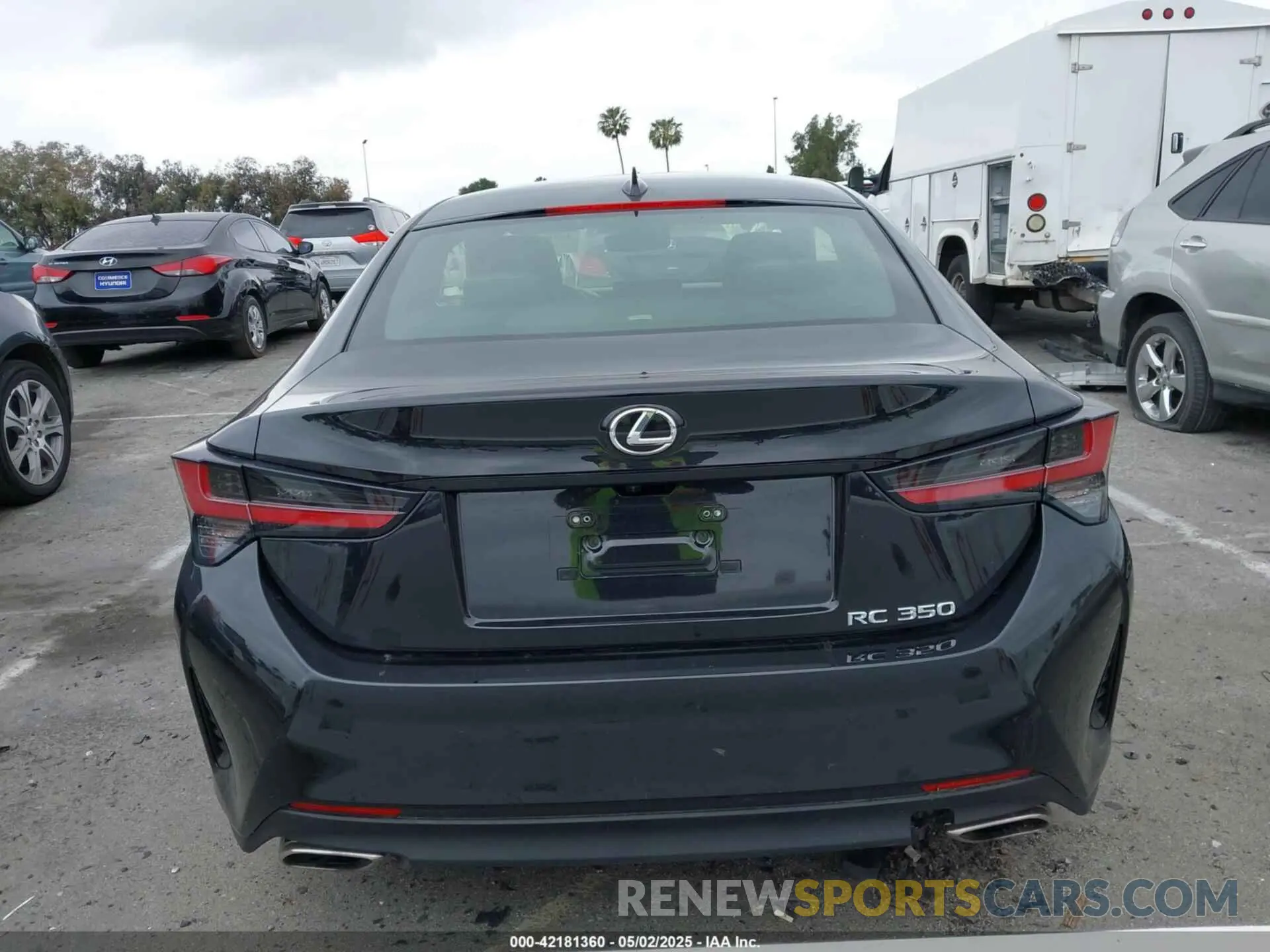 16 Photograph of a damaged car JTHGZ5BC4P5027402 LEXUS RC 350 2023