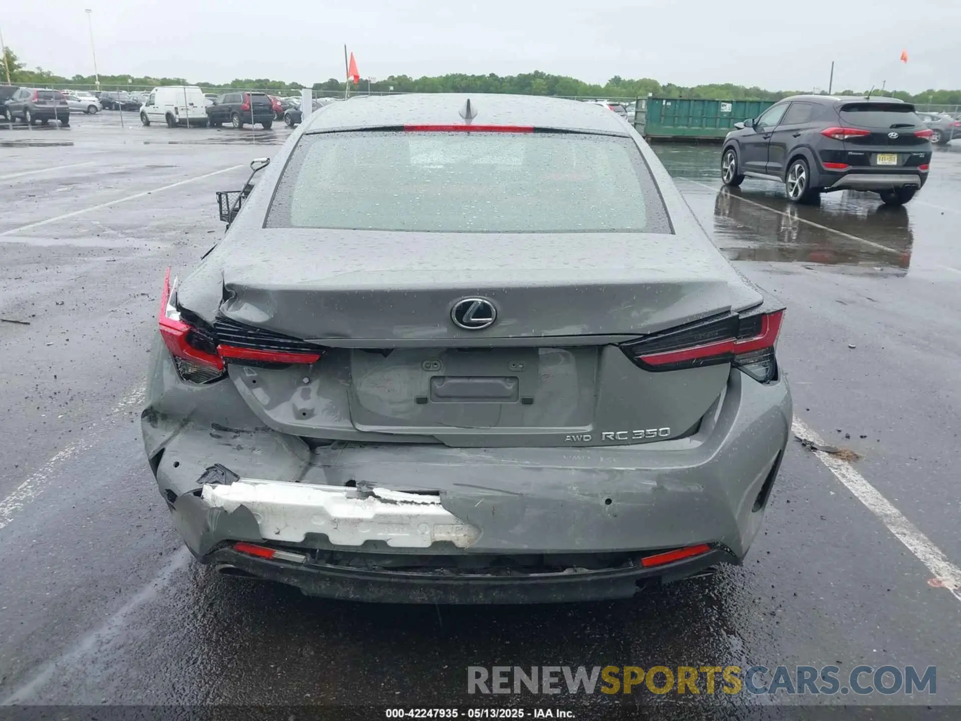 16 Photograph of a damaged car JTHGZ5DC7P5012065 LEXUS RC 350 2023