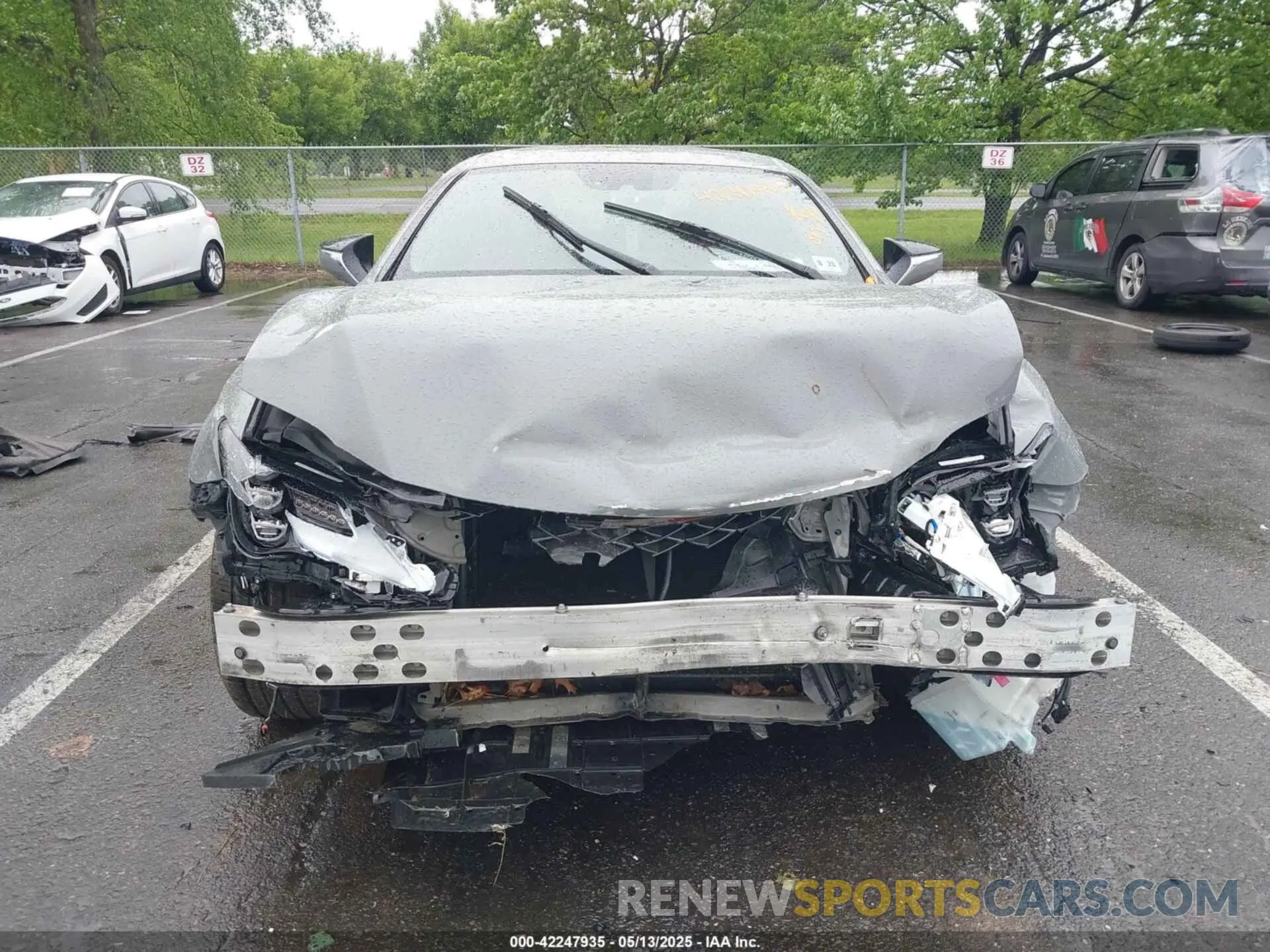 6 Photograph of a damaged car JTHGZ5DC7P5012065 LEXUS RC 350 2023