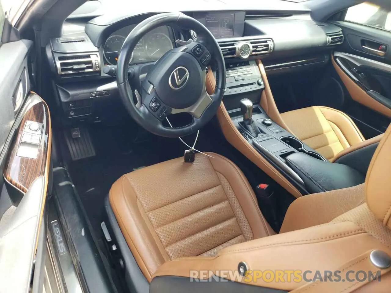 8 Photograph of a damaged car JTHHA5BC2K5009159 LEXUS RC300 2019