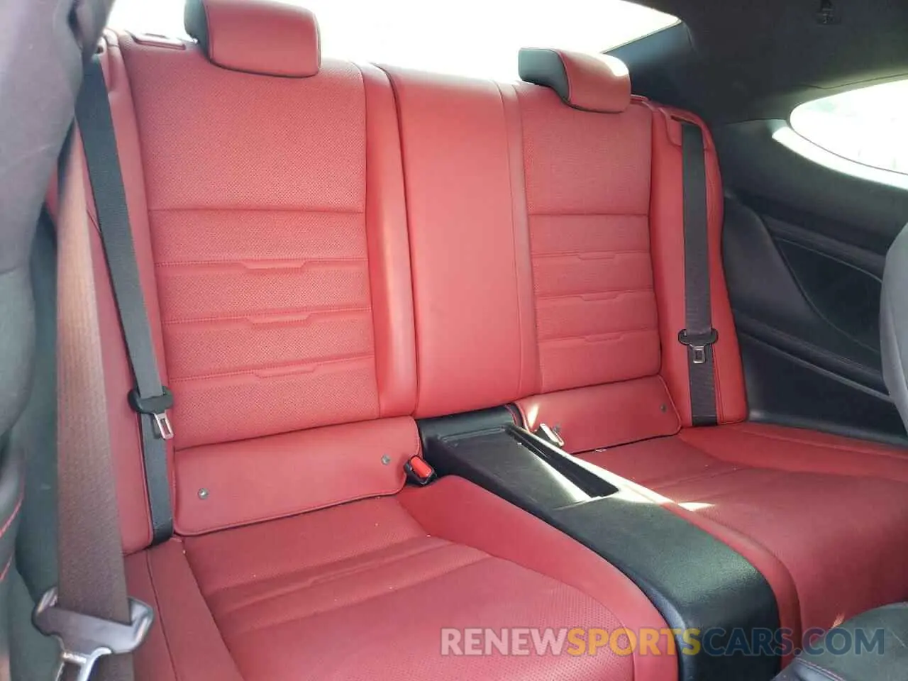 10 Photograph of a damaged car JTHHA5BC5K5009009 LEXUS RC300 2019