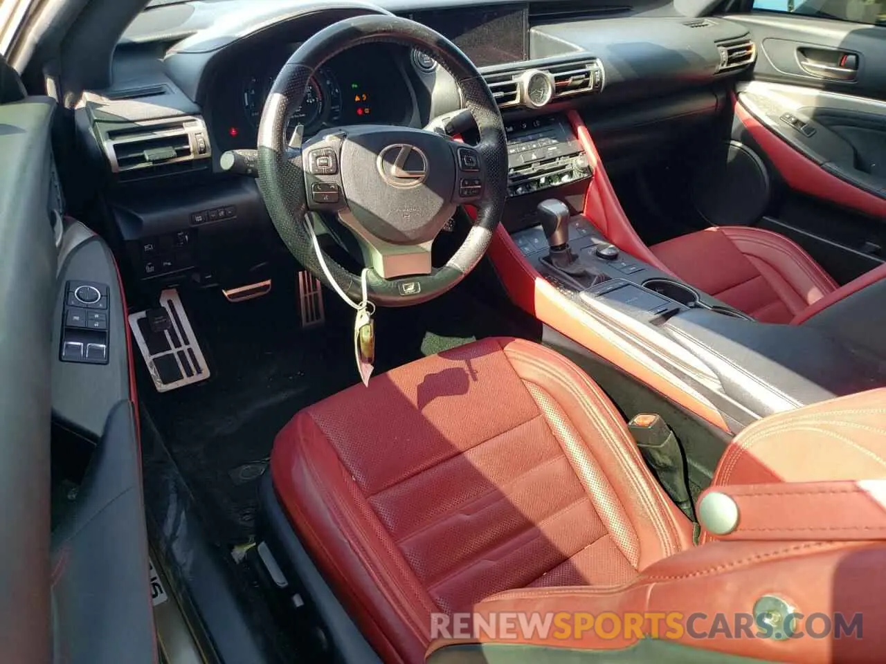 8 Photograph of a damaged car JTHHA5BC5K5009009 LEXUS RC300 2019