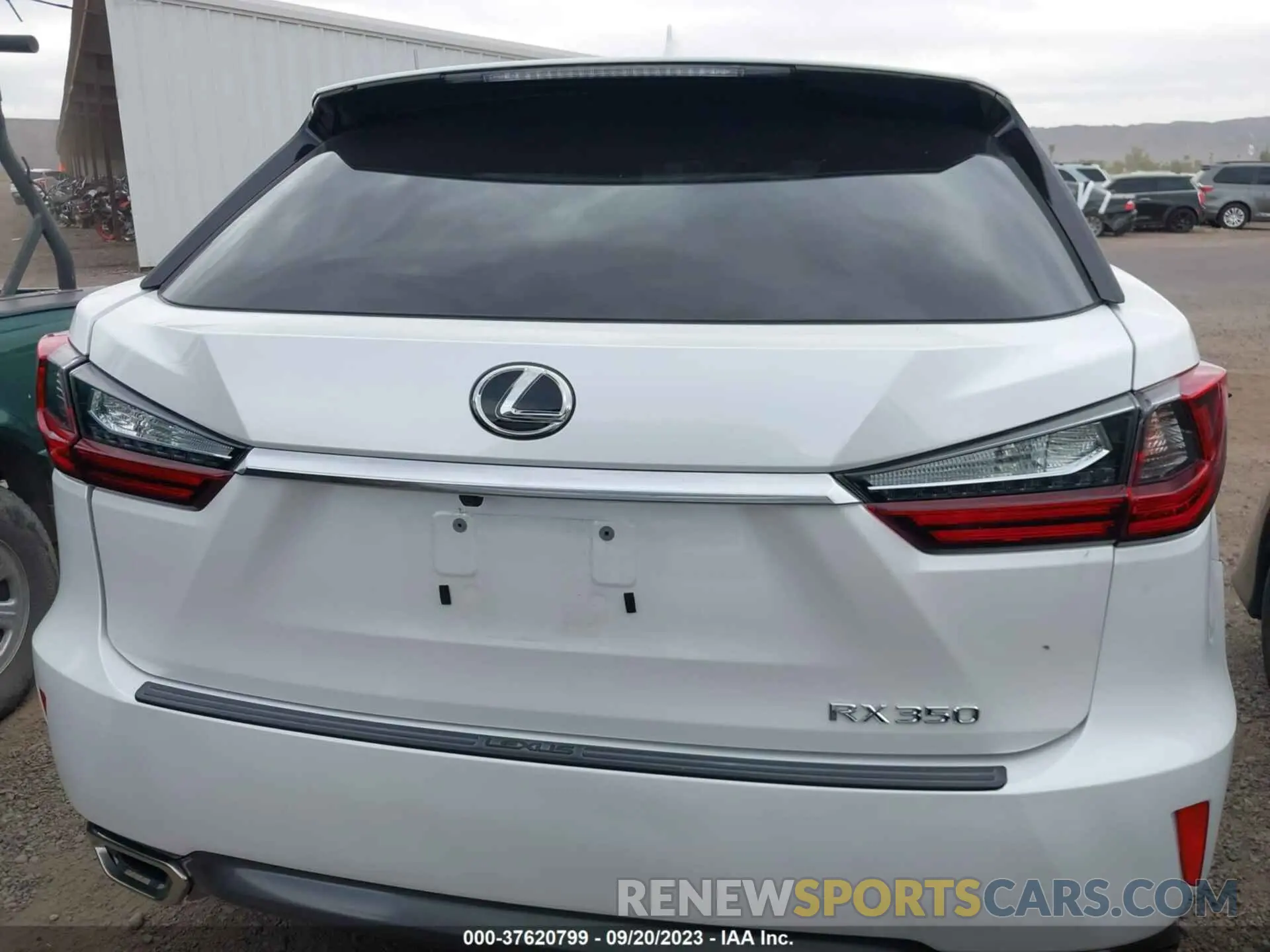 16 Photograph of a damaged car 2T2ZZMCA1HC039928 LEXUS RX 2017