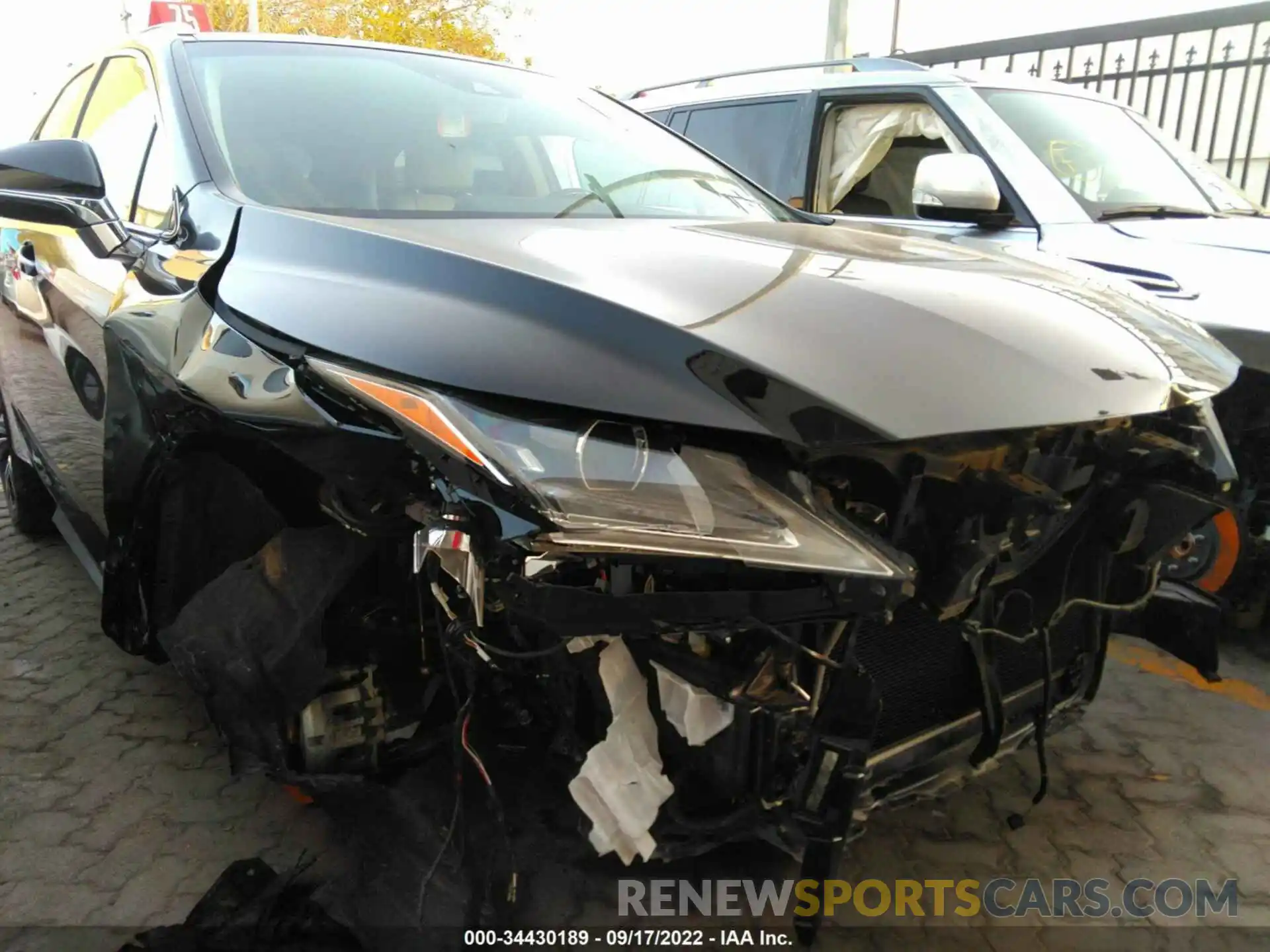 6 Photograph of a damaged car 000ZZMCA4KC119893 LEXUS RX 2019