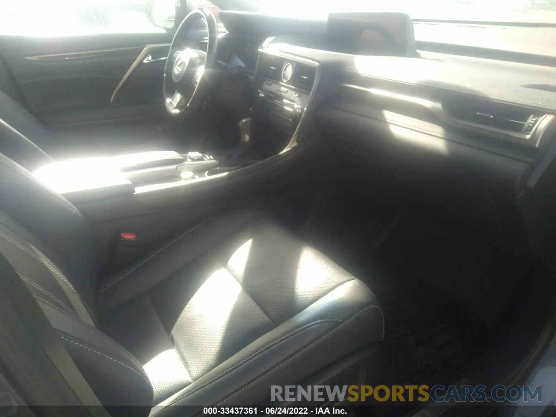 5 Photograph of a damaged car 2T2BGMCA1KC041631 LEXUS RX 2019