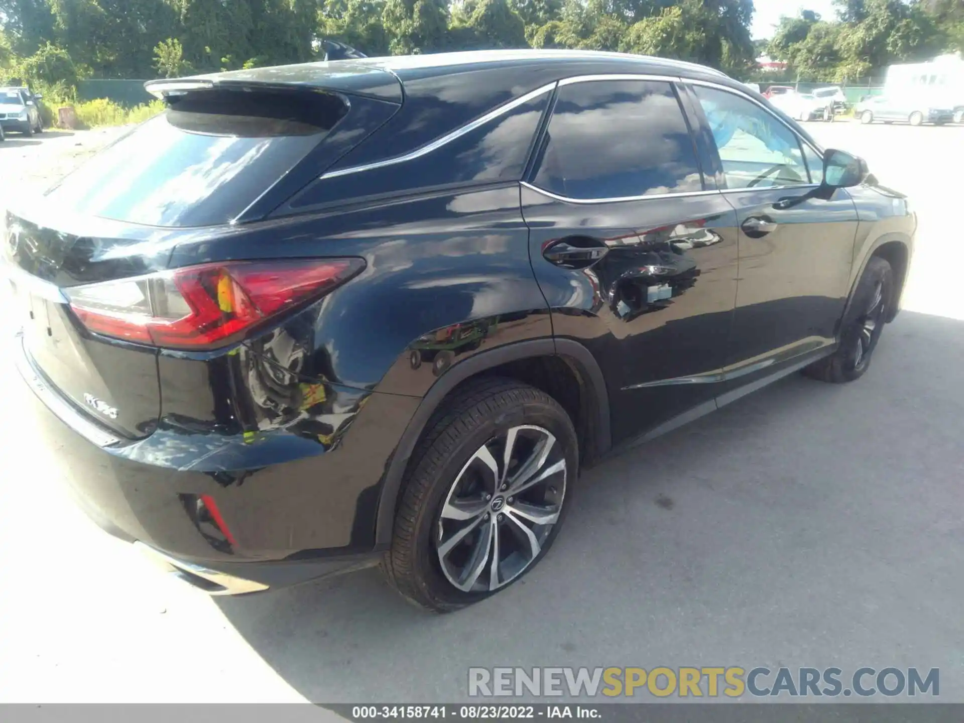 4 Photograph of a damaged car 2T2BZMCA0KC187190 LEXUS RX 2019