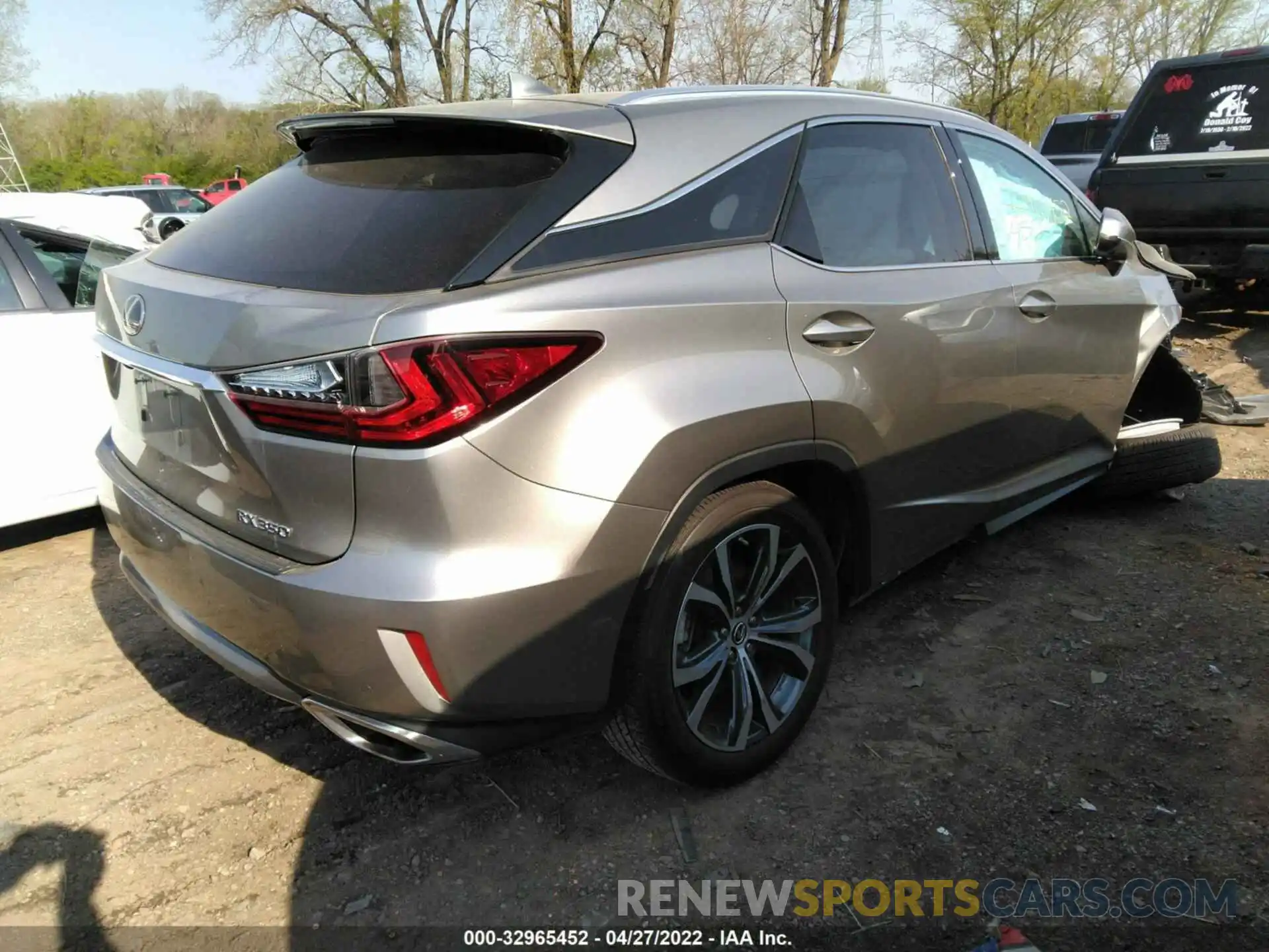 4 Photograph of a damaged car 2T2BZMCA0KC209687 LEXUS RX 2019