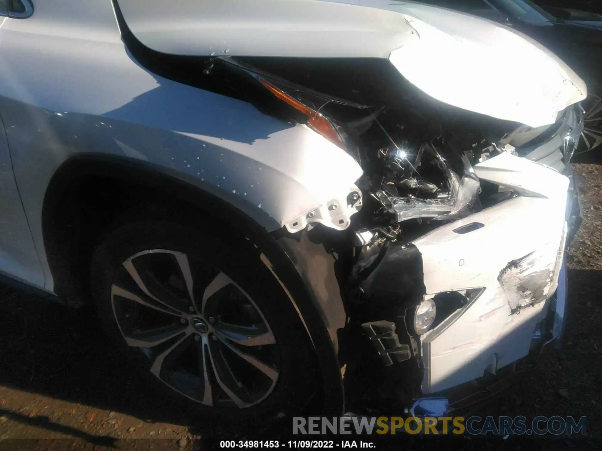 6 Photograph of a damaged car 2T2BZMCA1KC170642 LEXUS RX 2019