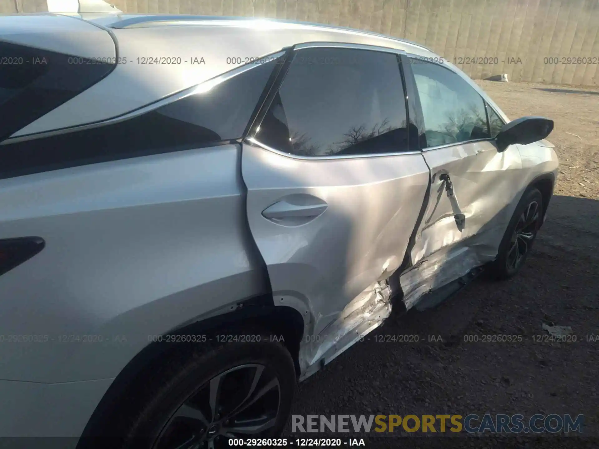 4 Photograph of a damaged car 2T2BZMCA4KC194837 LEXUS RX 2019