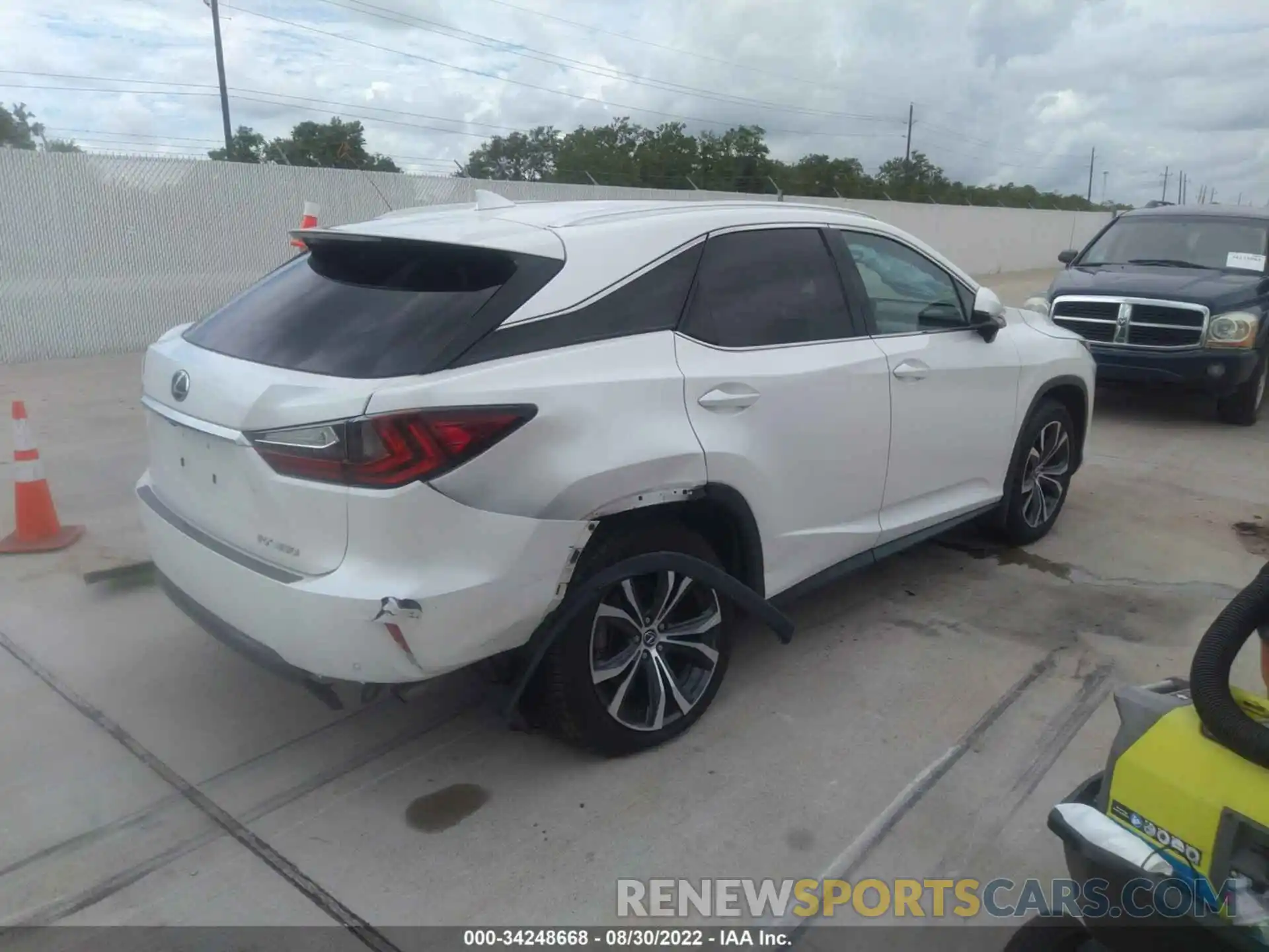 4 Photograph of a damaged car 2T2ZZMCA0KC120667 LEXUS RX 2019