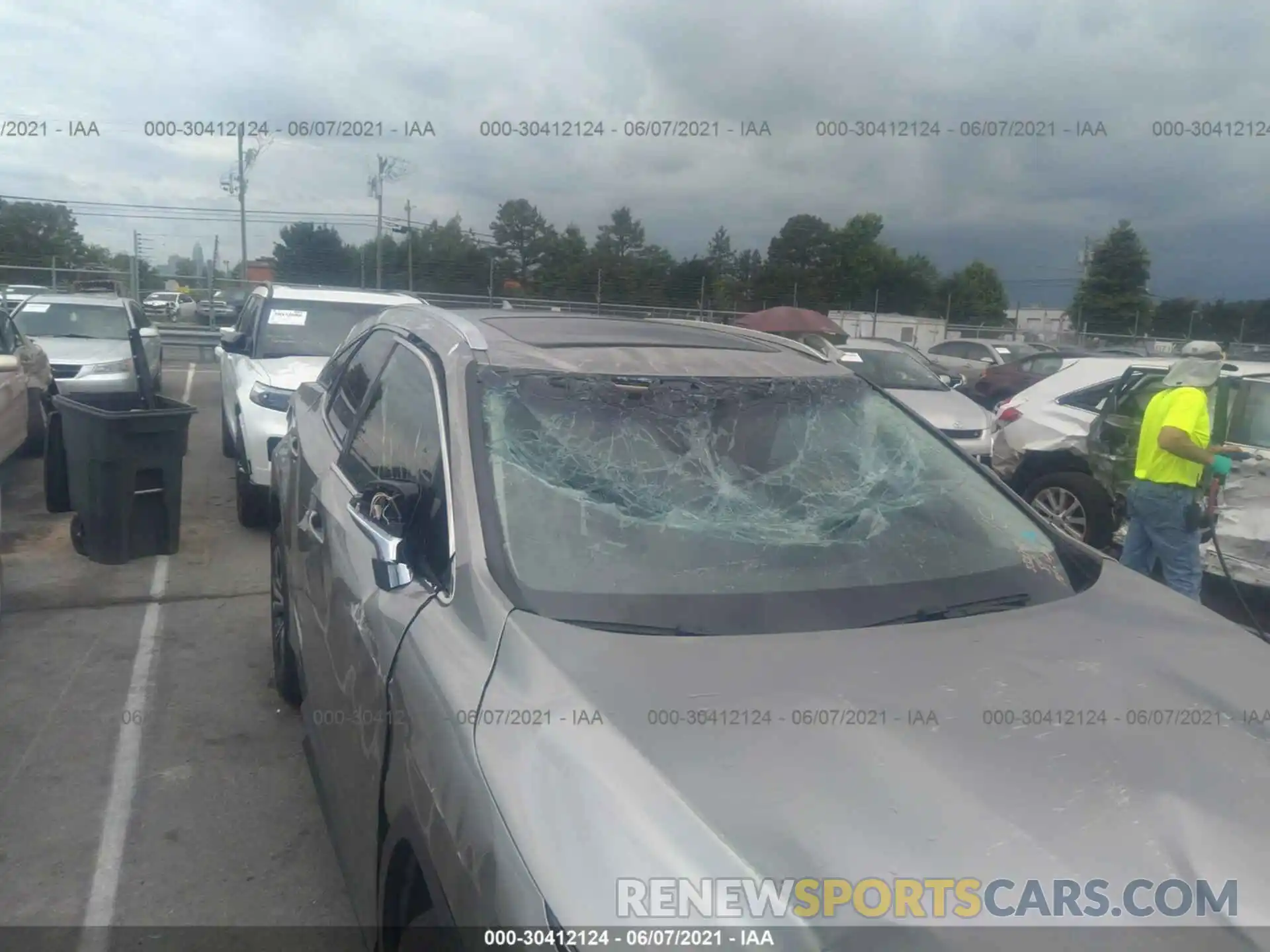 6 Photograph of a damaged car 2T2ZZMCA0KC121530 LEXUS RX 2019