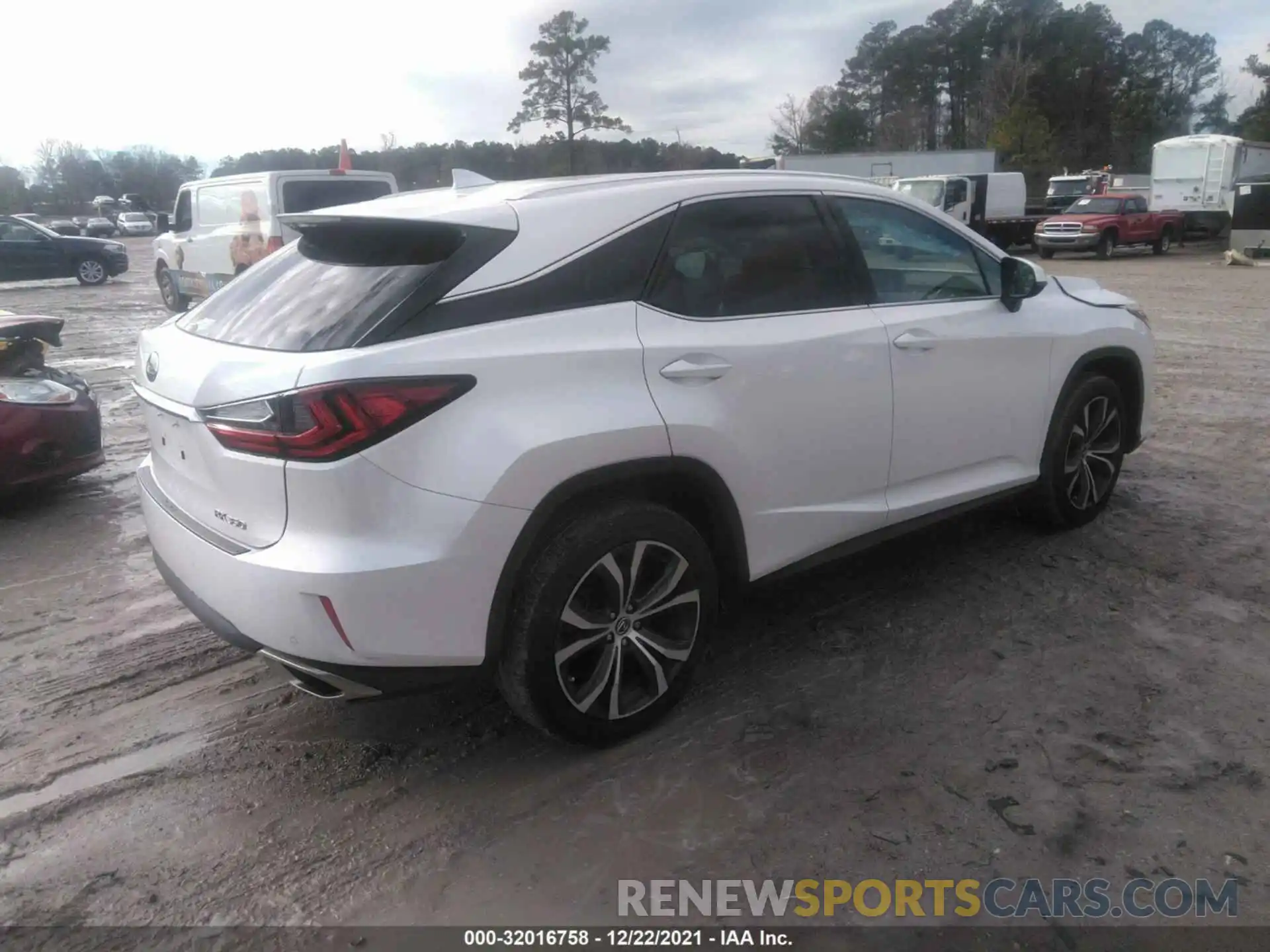 4 Photograph of a damaged car 2T2ZZMCA1KC147988 LEXUS RX 2019