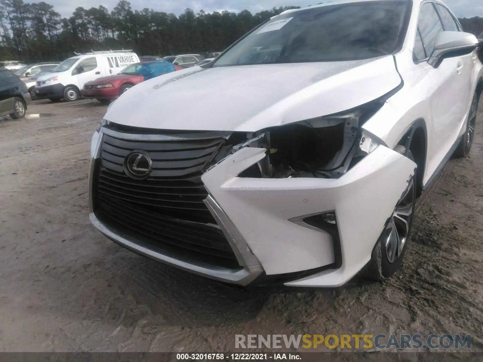 6 Photograph of a damaged car 2T2ZZMCA1KC147988 LEXUS RX 2019