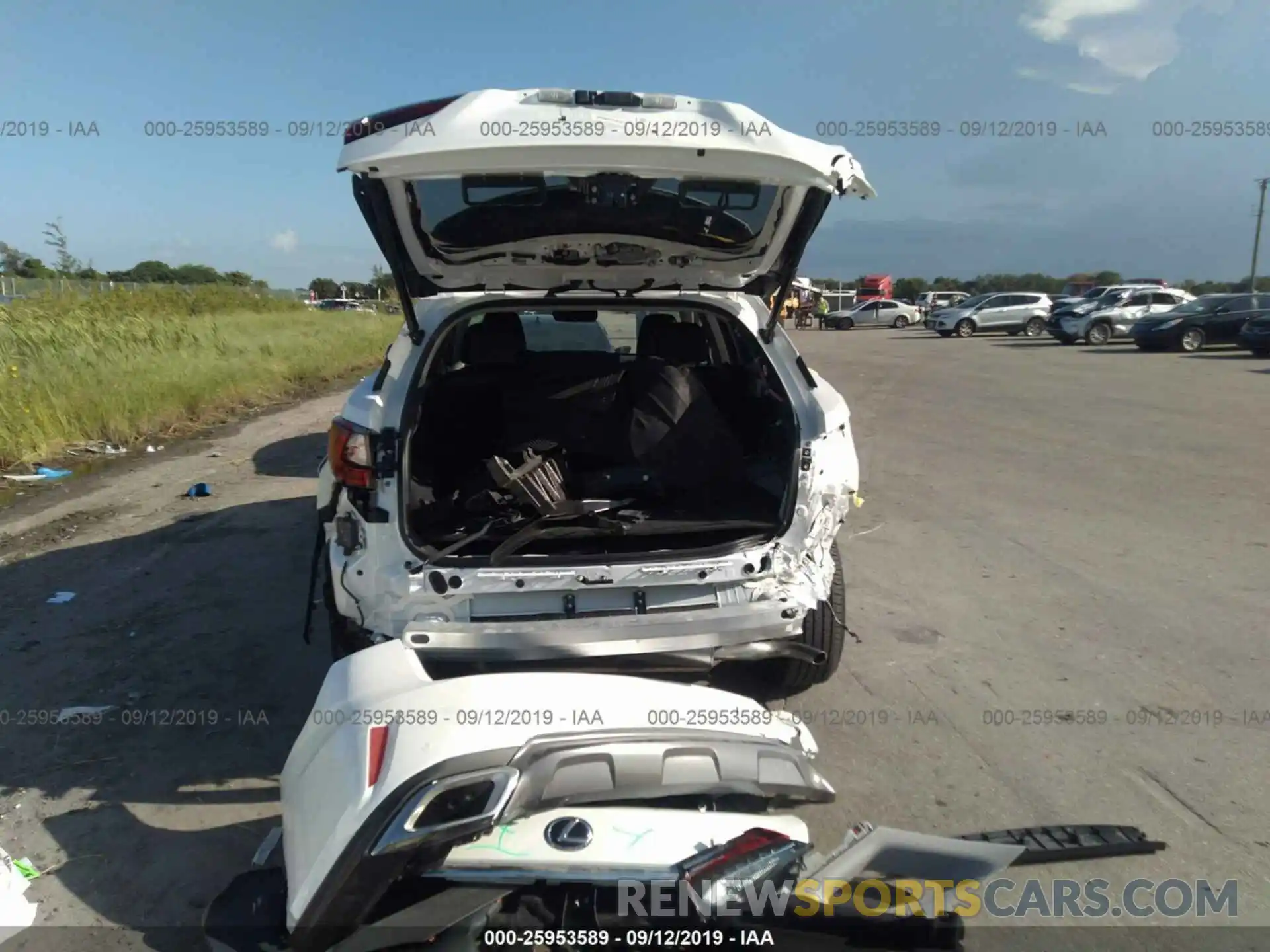 6 Photograph of a damaged car 2T2ZZMCA5KC135293 LEXUS RX 2019