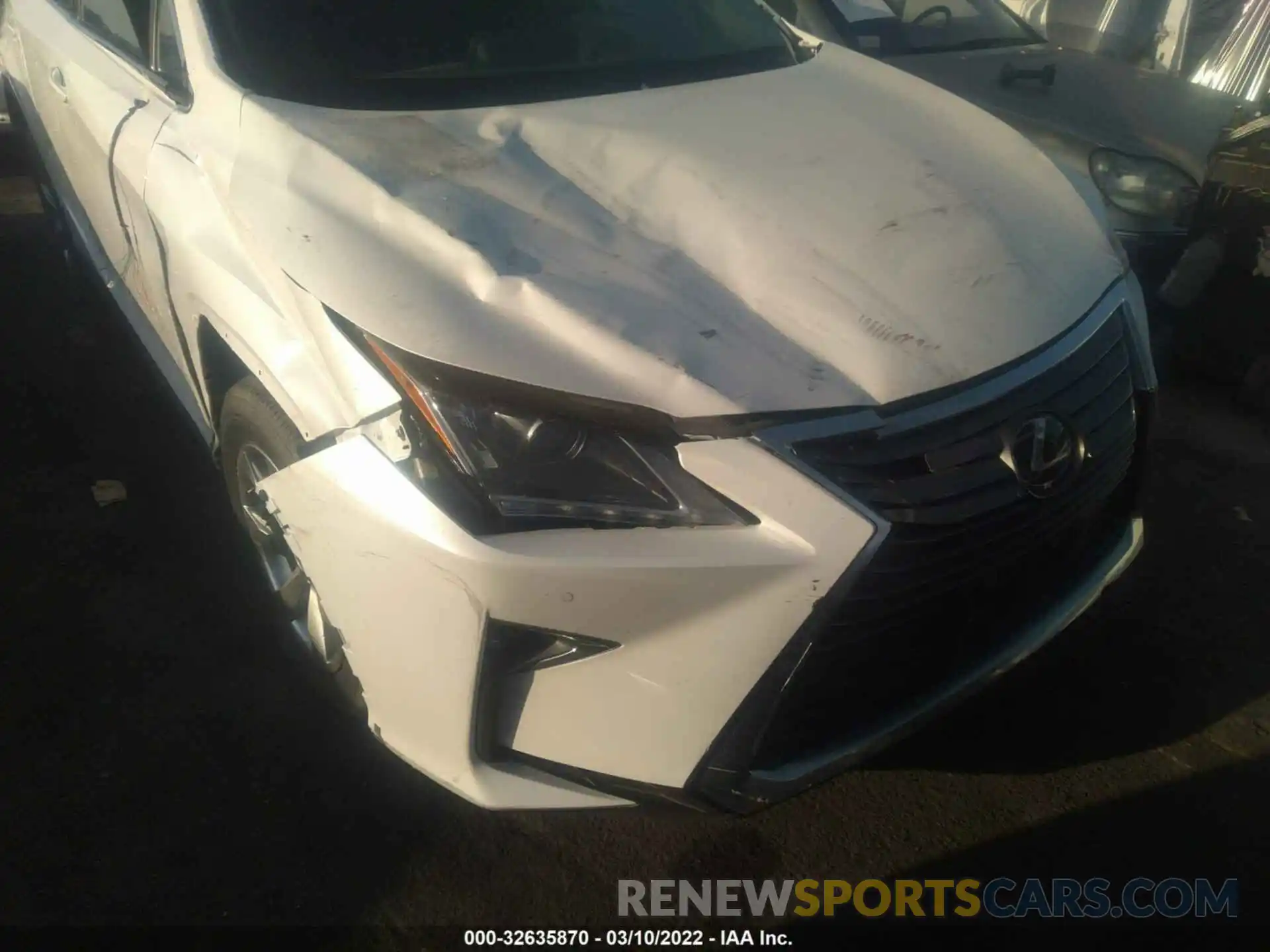 6 Photograph of a damaged car 2T2ZZMCA7KC124151 LEXUS RX 2019