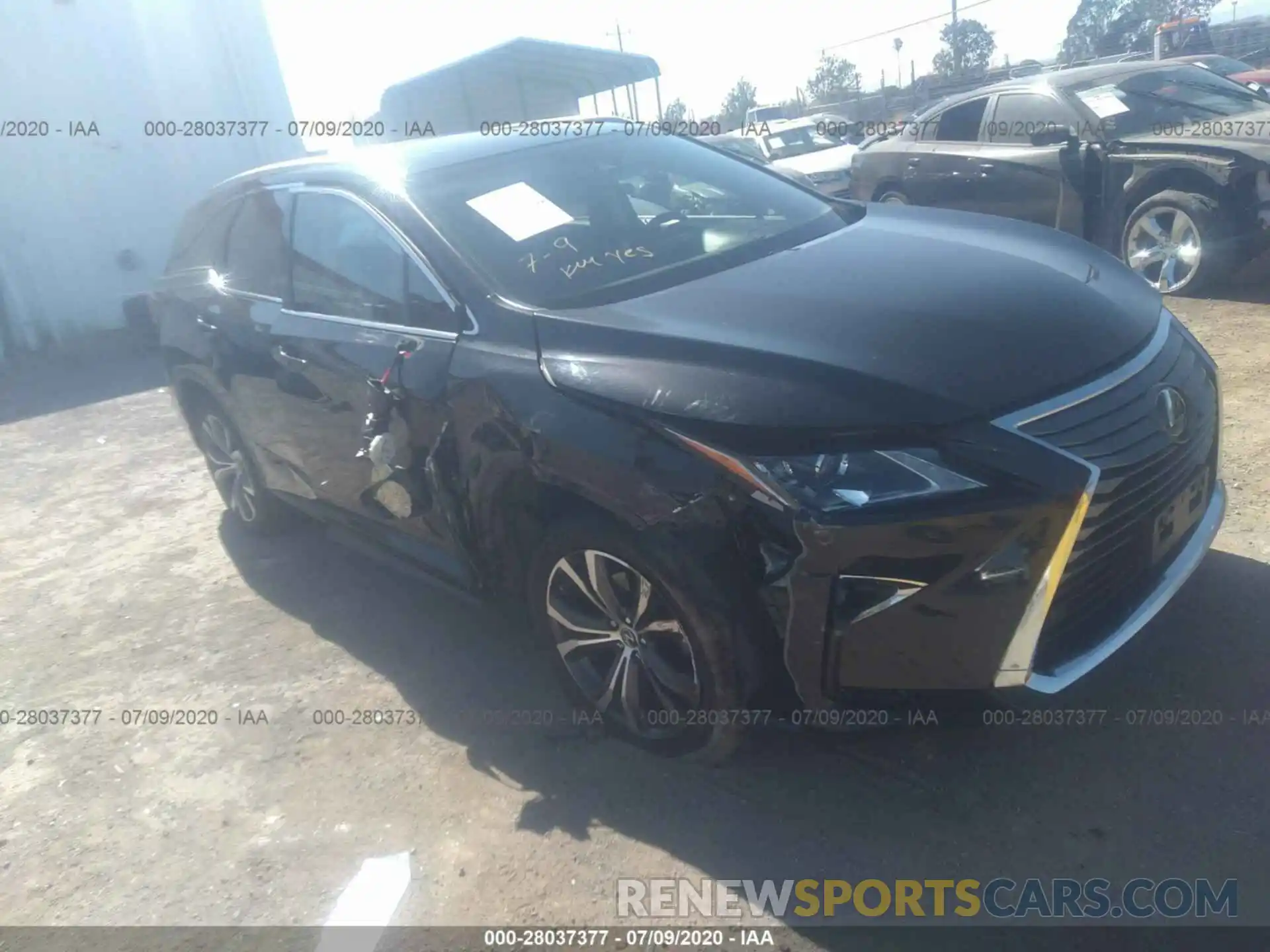 1 Photograph of a damaged car JTJDZKCA0K2019577 LEXUS RX 2019