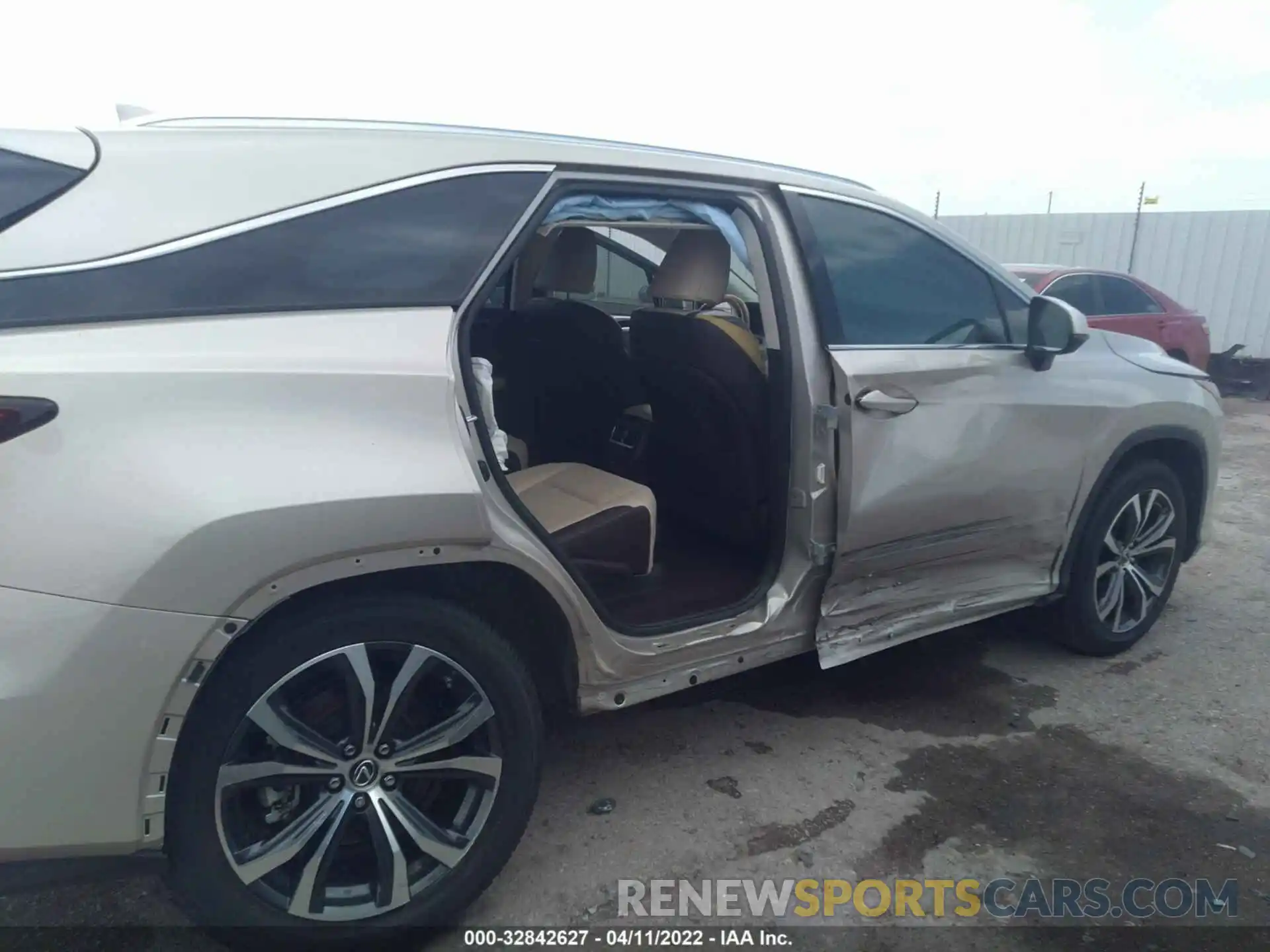 6 Photograph of a damaged car JTJGZKCA9K2010437 LEXUS RX 2019