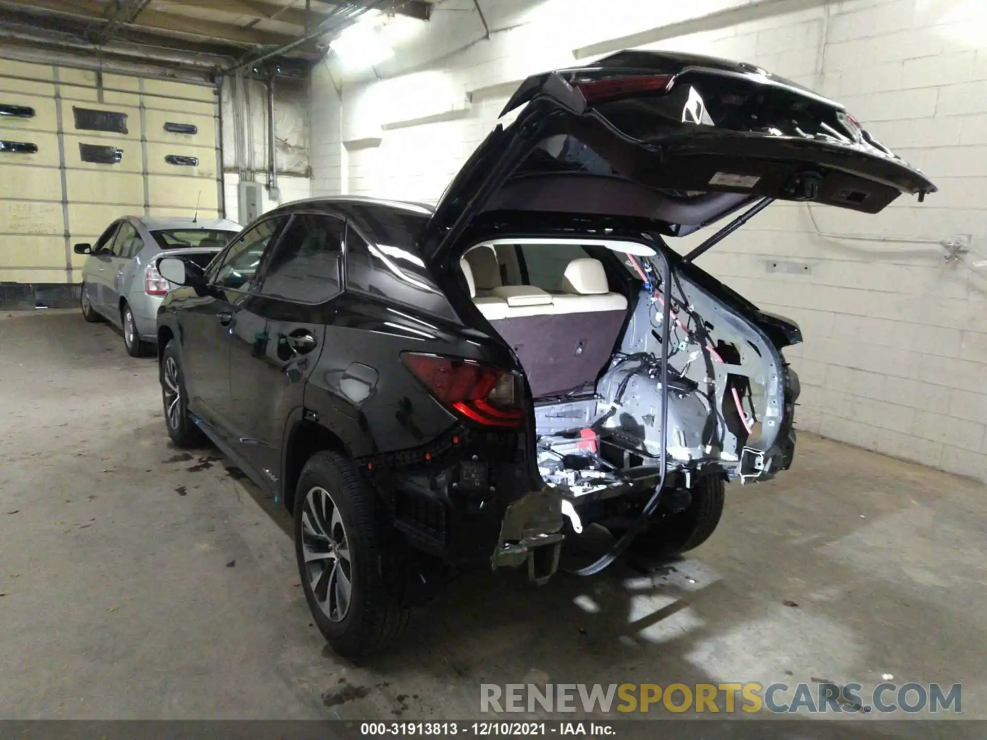 3 Photograph of a damaged car 2T2HGMDA2LC053295 LEXUS RX 2020