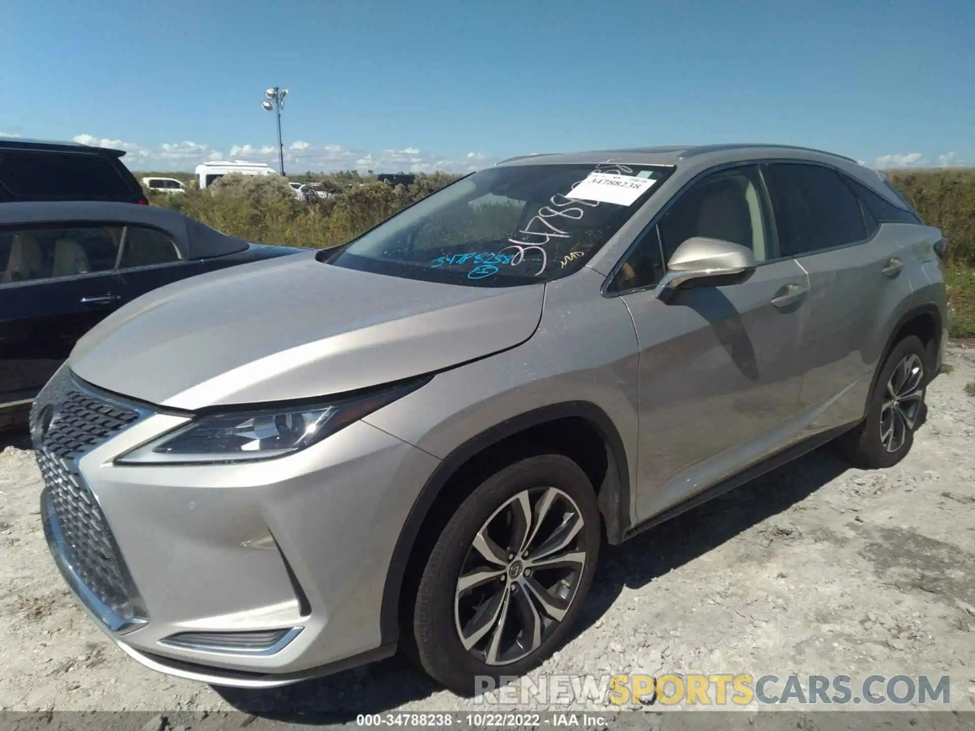 2 Photograph of a damaged car 2T2HZMAA1LC161986 LEXUS RX 2020