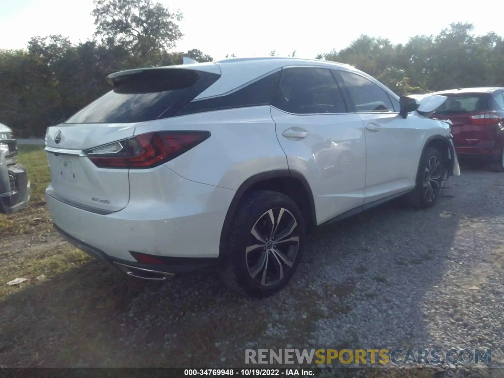 4 Photograph of a damaged car 2T2HZMAA5LC163529 LEXUS RX 2020