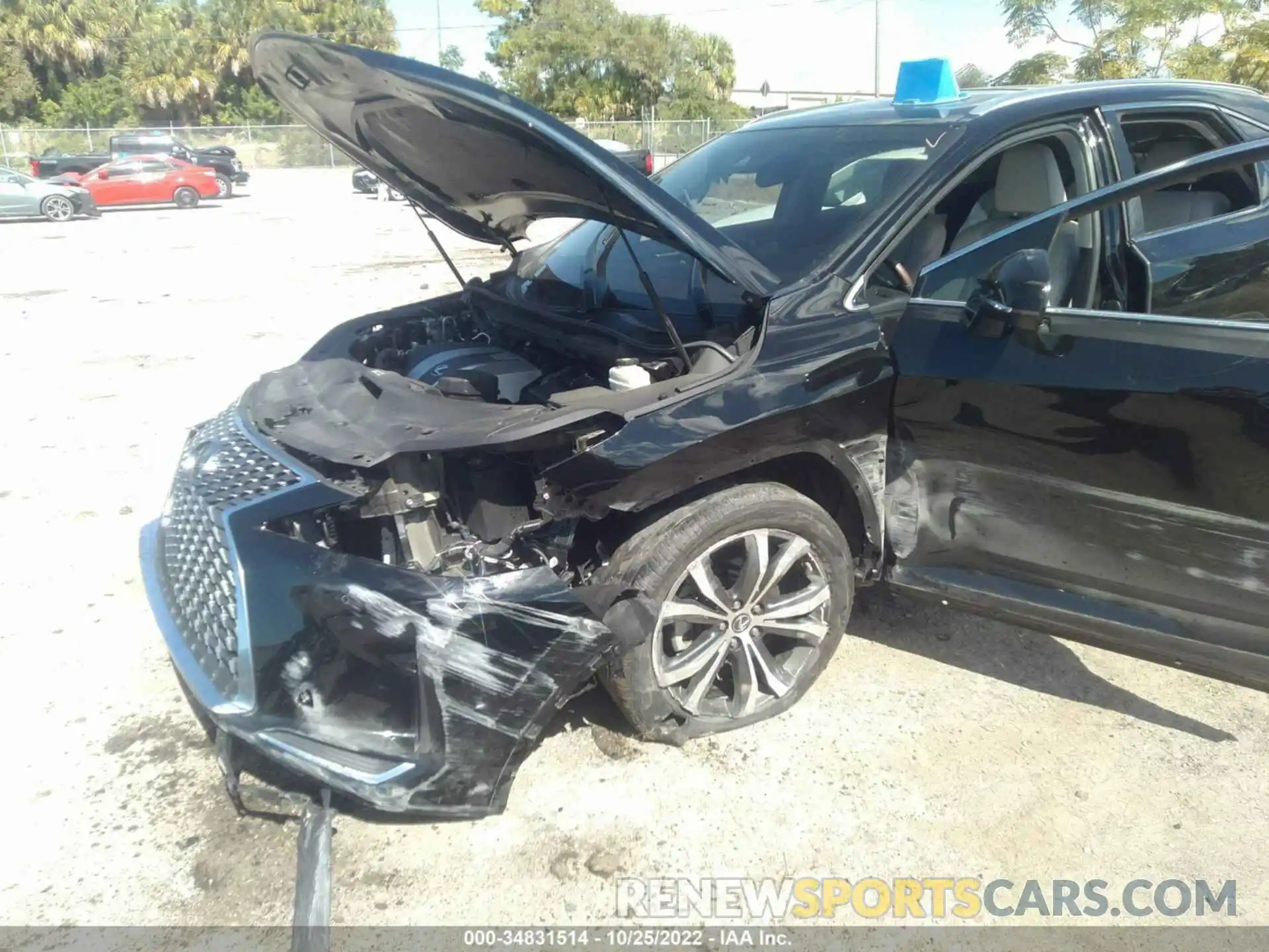 6 Photograph of a damaged car 2T2HZMAA7LC161961 LEXUS RX 2020