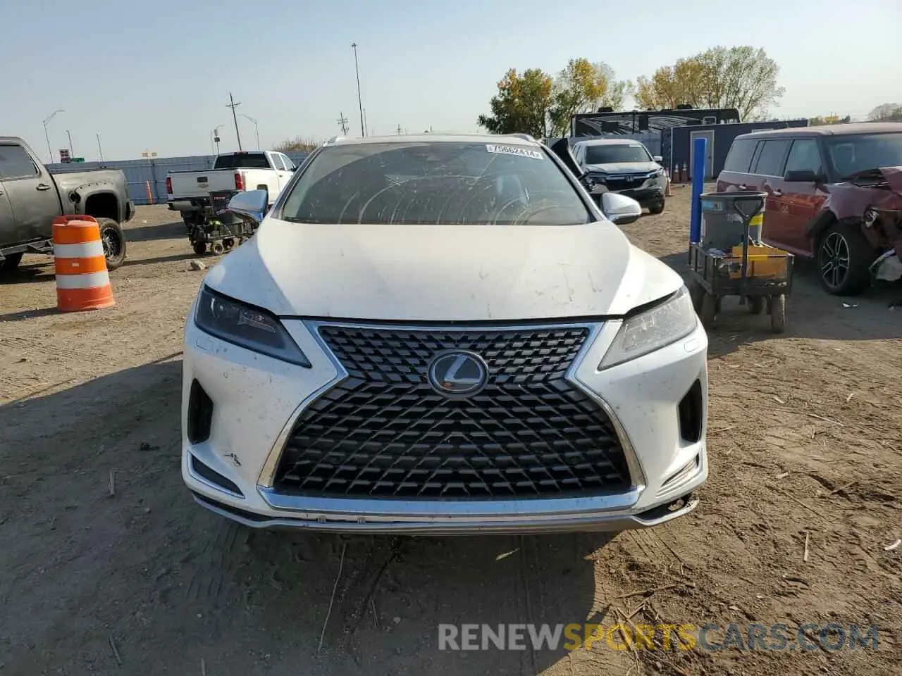 5 Photograph of a damaged car 2T2HZMDA2LC240398 LEXUS RX 2020