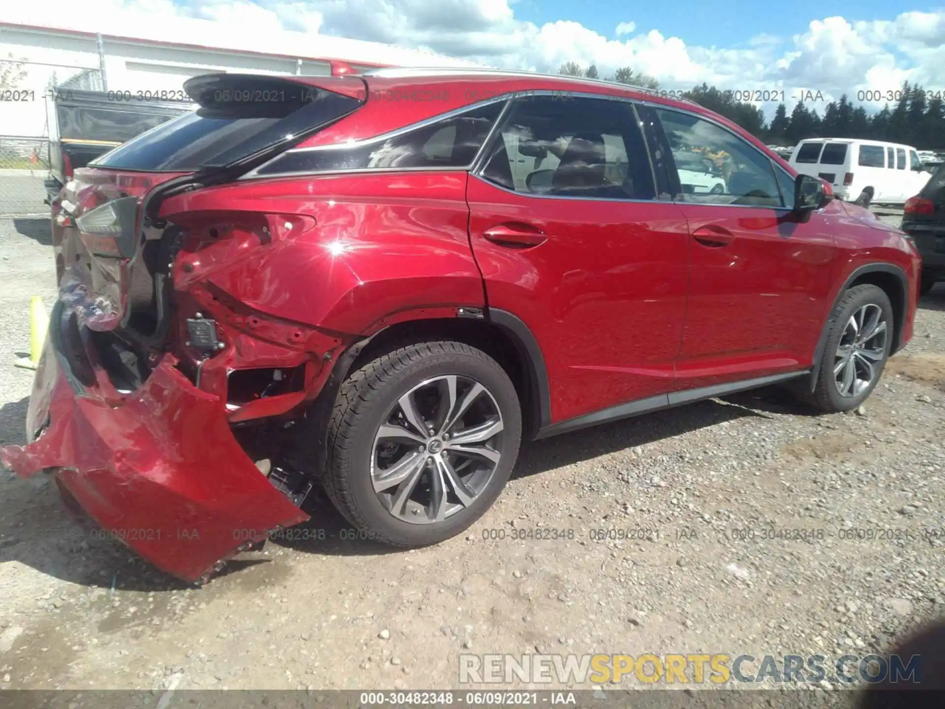 4 Photograph of a damaged car 2T2HZMDA6LC213365 LEXUS RX 2020