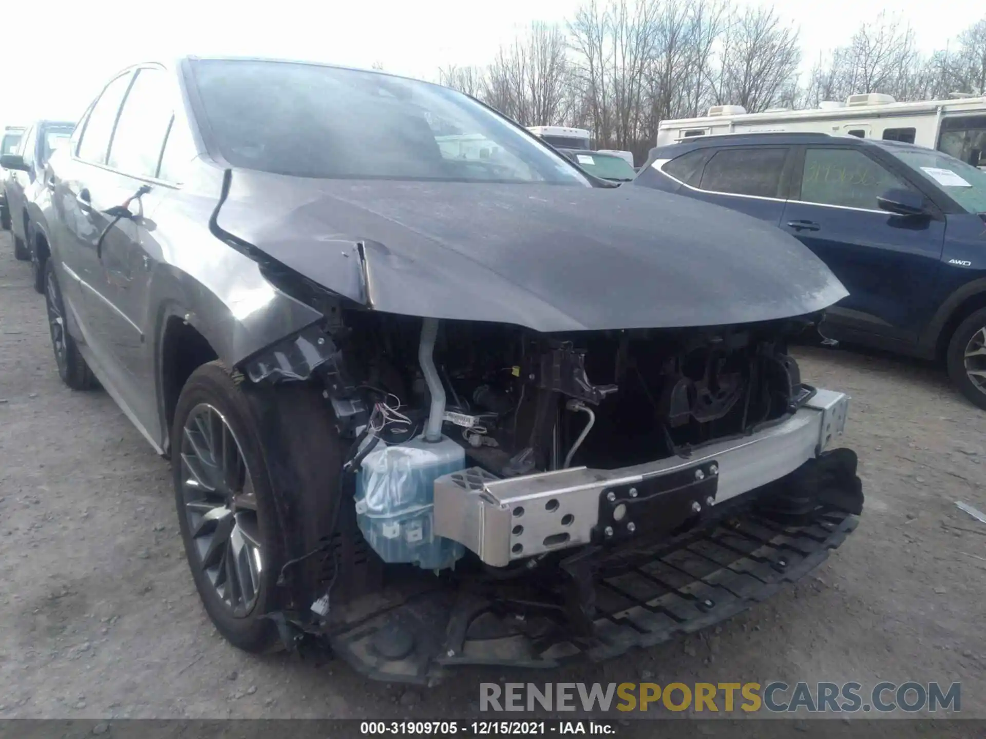 6 Photograph of a damaged car 2T2SZMDAXLC242471 LEXUS RX 2020