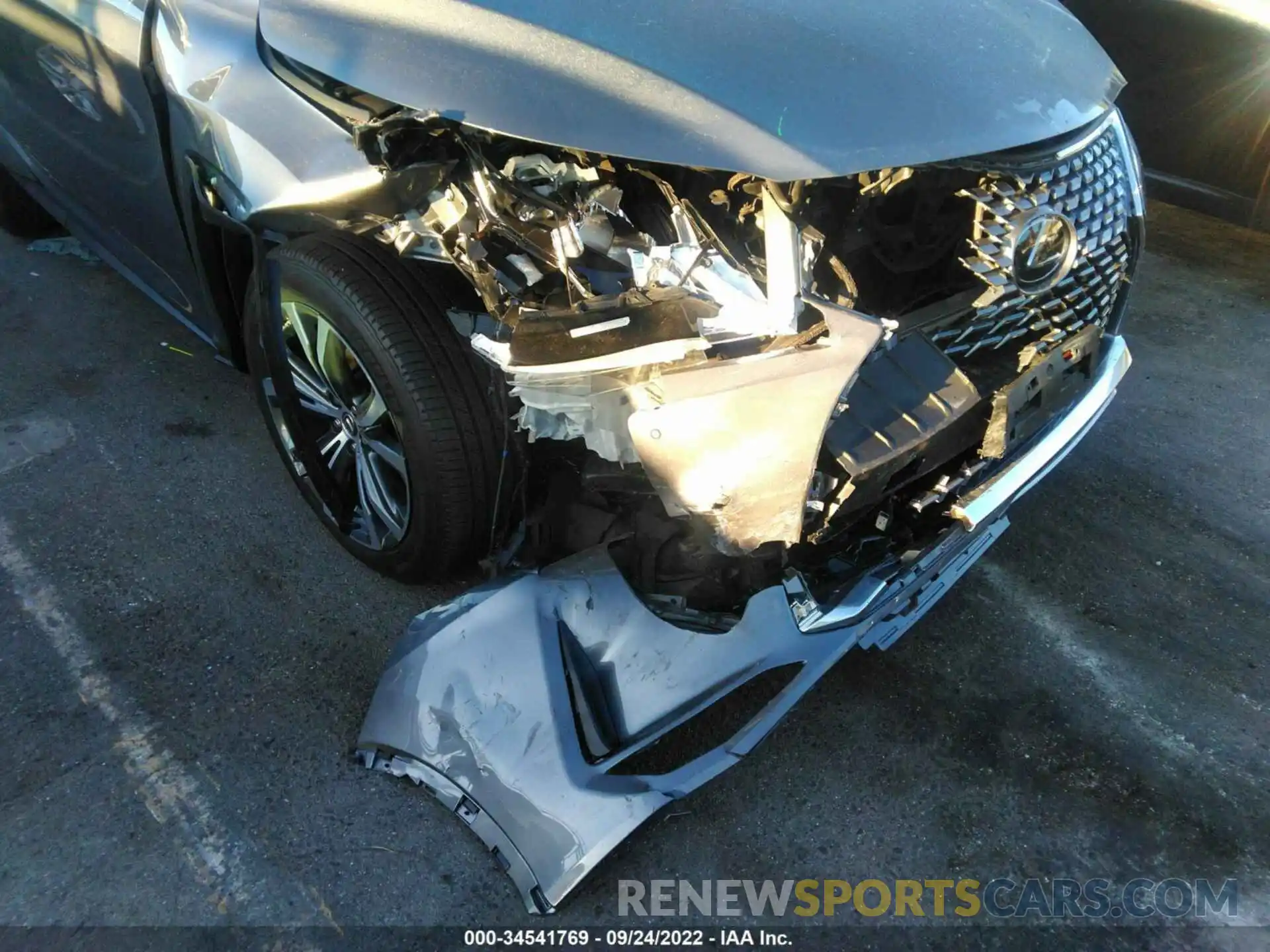 6 Photograph of a damaged car 2T2HZMAA4MC190769 LEXUS RX 2021