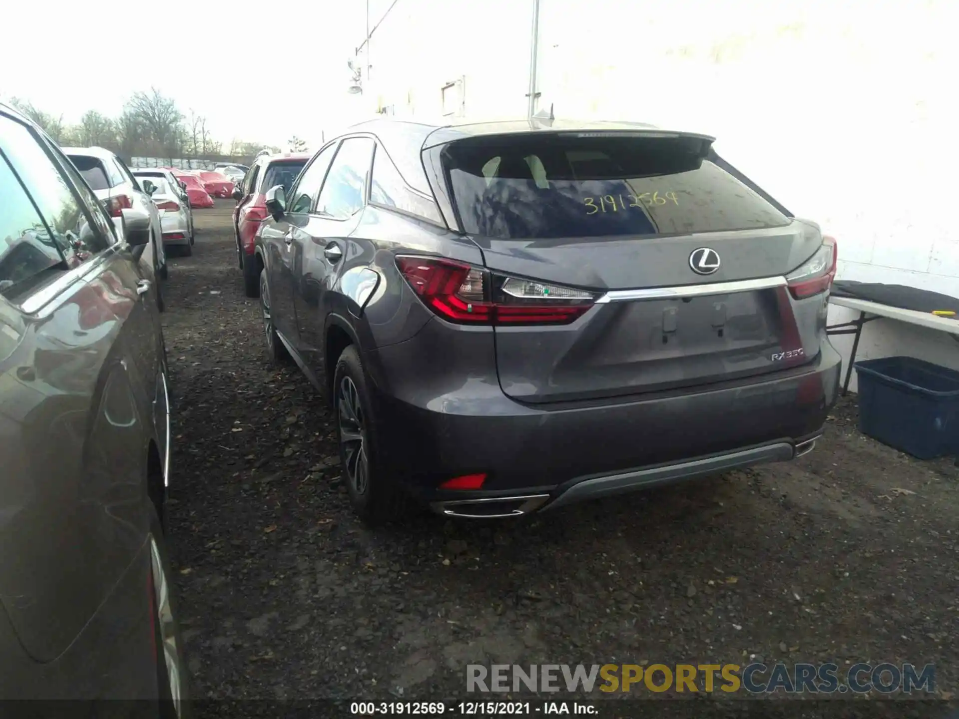 3 Photograph of a damaged car 2T2HZMDAXMC307203 LEXUS RX 2021