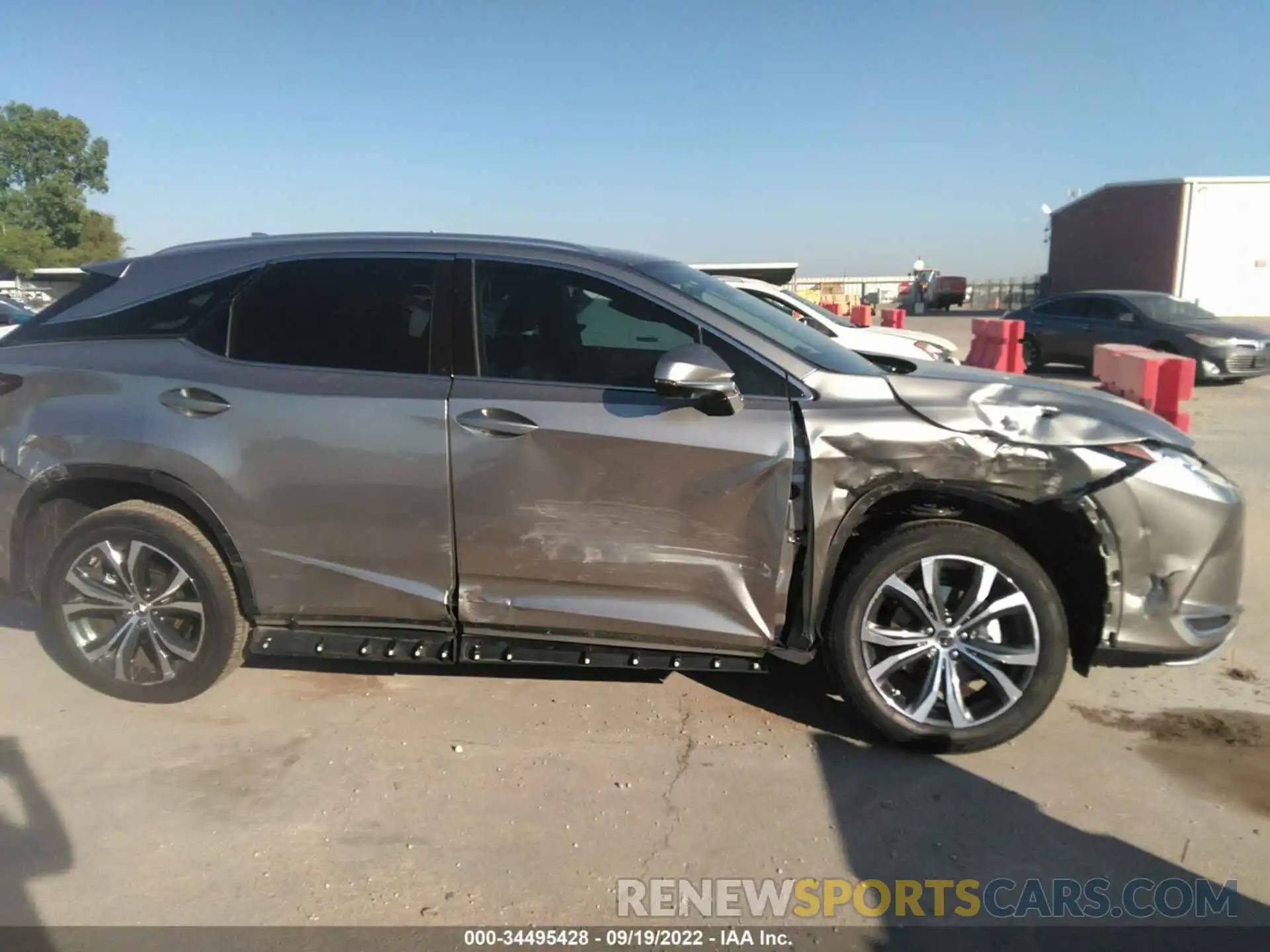 6 Photograph of a damaged car 2T2HZMAA6NC243490 LEXUS RX 2022