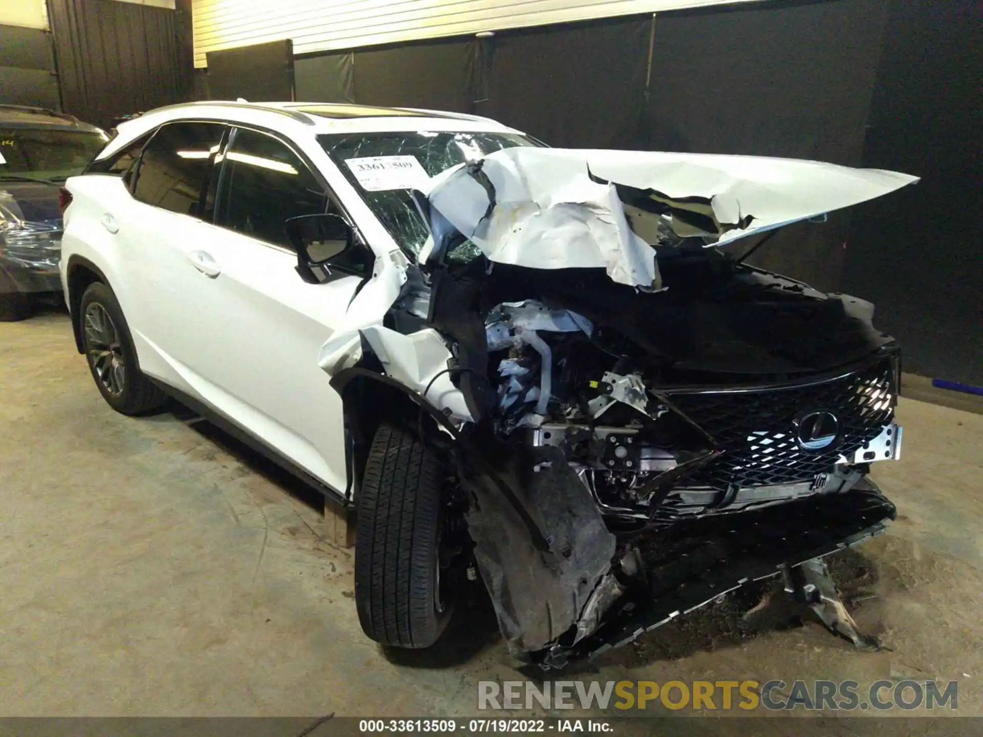 1 Photograph of a damaged car 2T2SZMDA1NC325919 LEXUS RX 2022