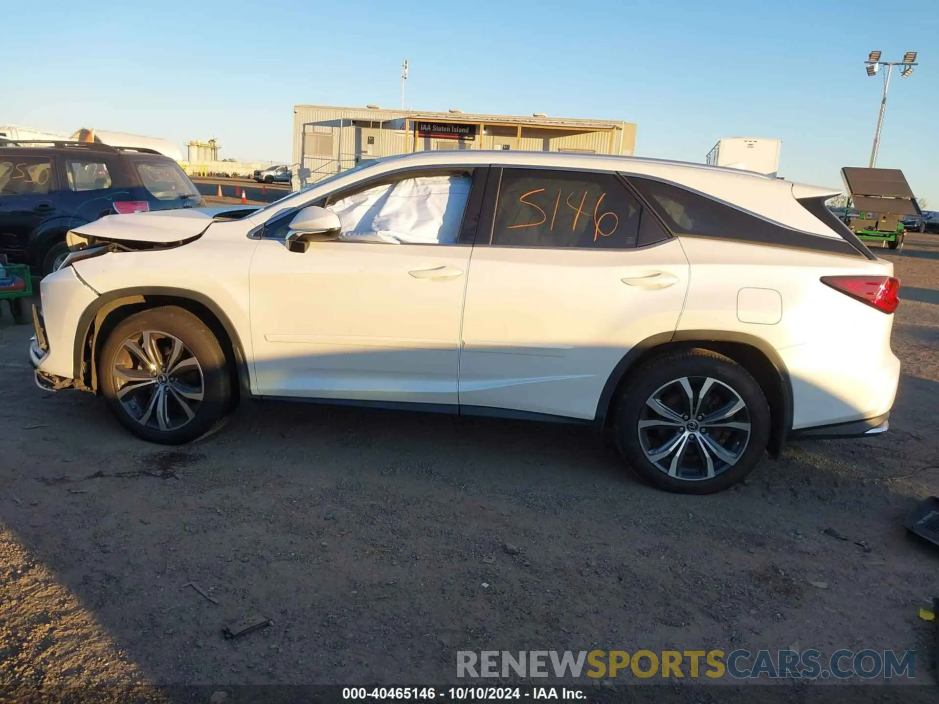 14 Photograph of a damaged car JTJHZKFA7N2040721 LEXUS RX 2022