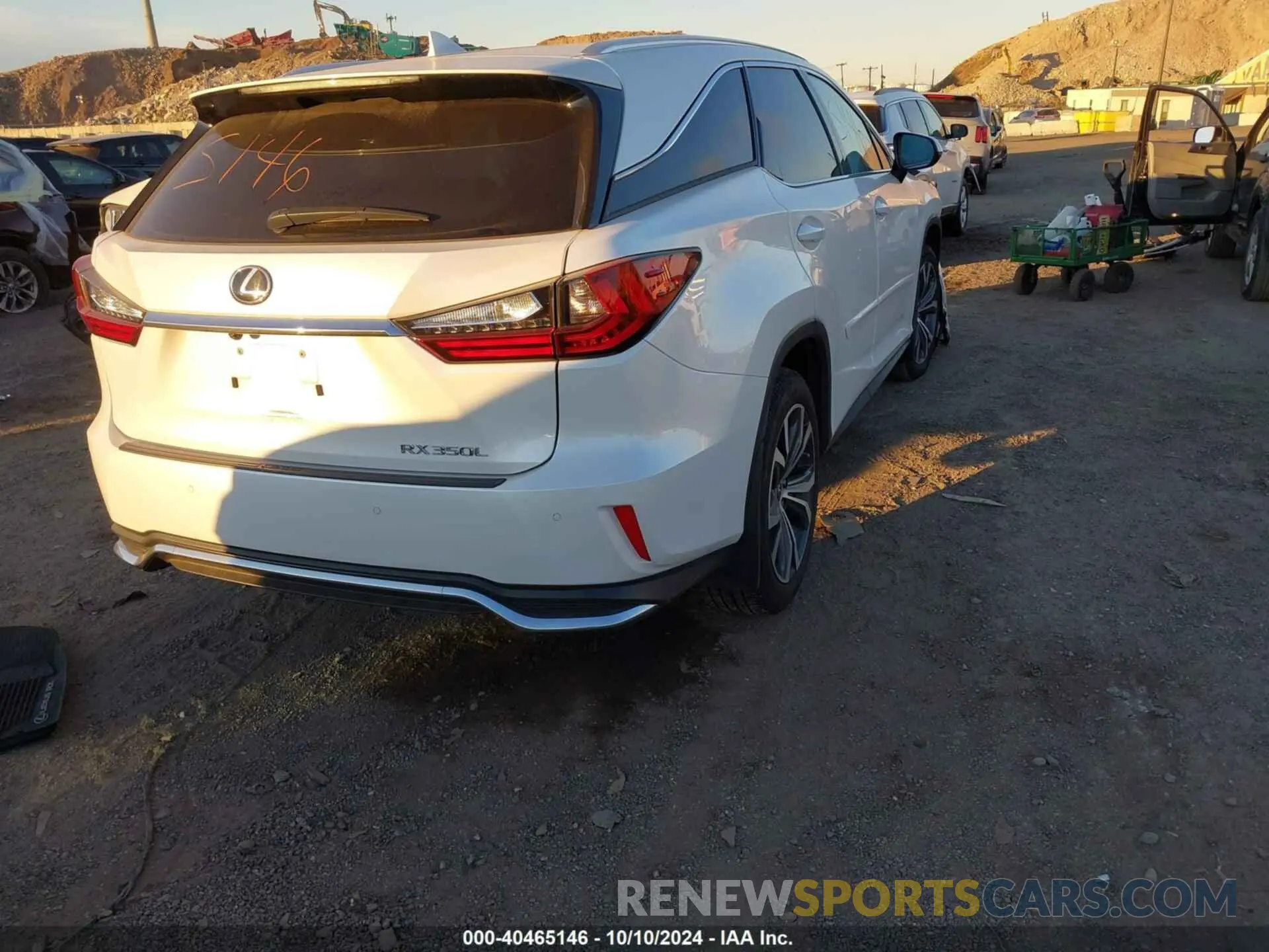 4 Photograph of a damaged car JTJHZKFA7N2040721 LEXUS RX 2022