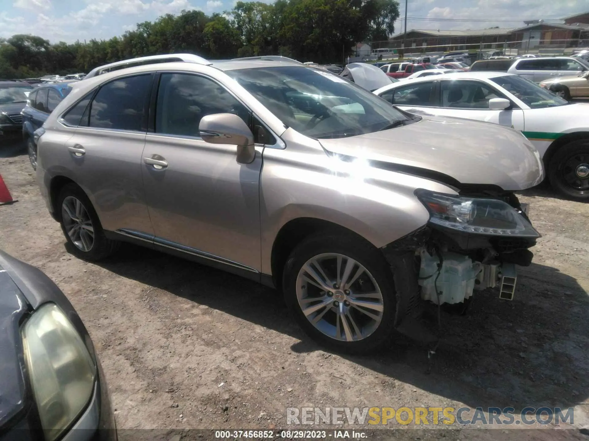 1 Photograph of a damaged car 2T2ZK1BA4FC177187 LEXUS RX 350 2015