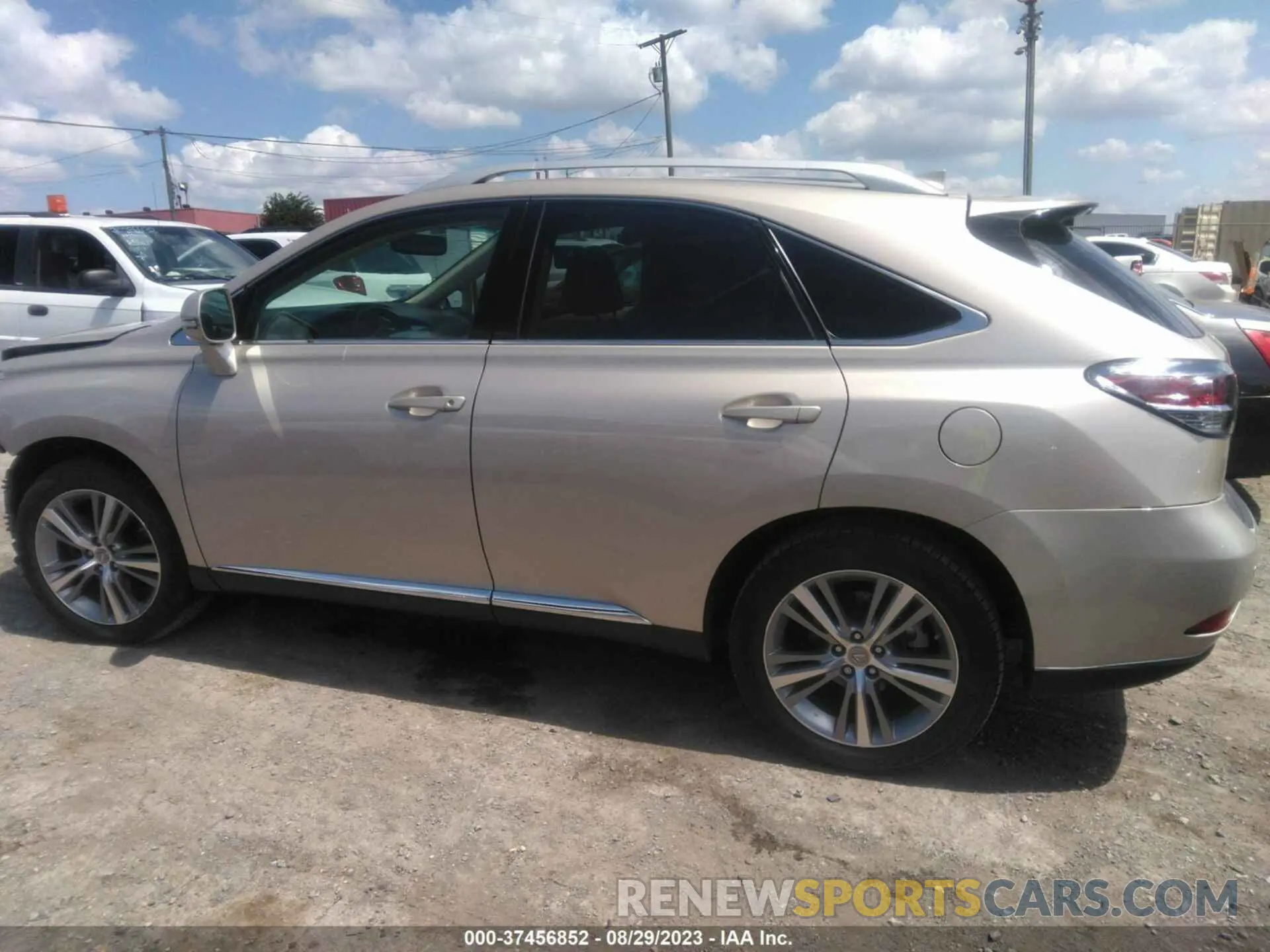 14 Photograph of a damaged car 2T2ZK1BA4FC177187 LEXUS RX 350 2015