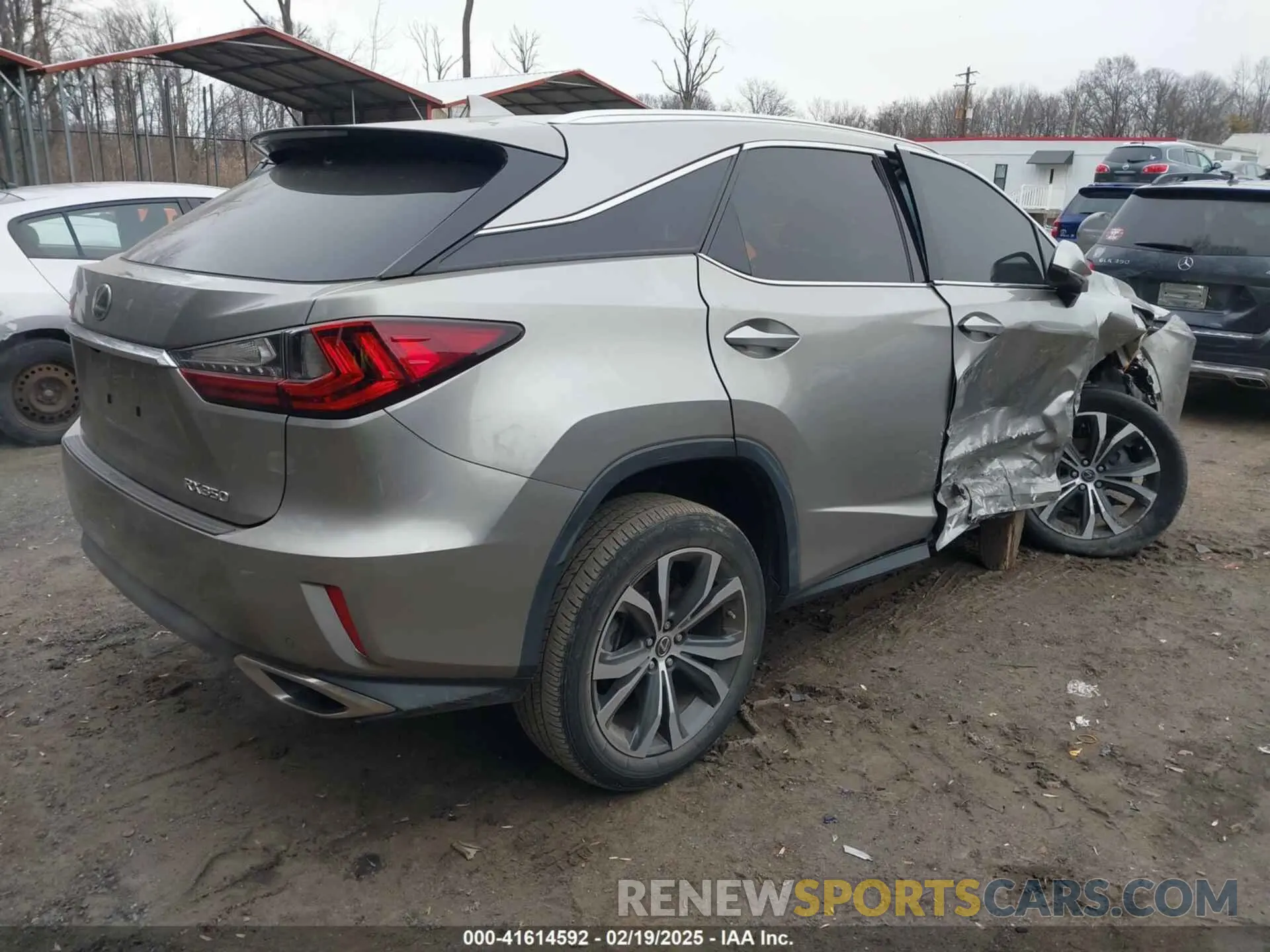 4 Photograph of a damaged car 2T2BZMCA0KC184967 LEXUS RX 350 2019