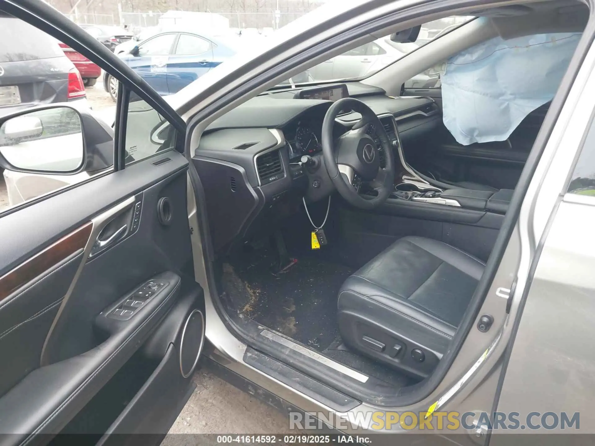 5 Photograph of a damaged car 2T2BZMCA0KC184967 LEXUS RX 350 2019