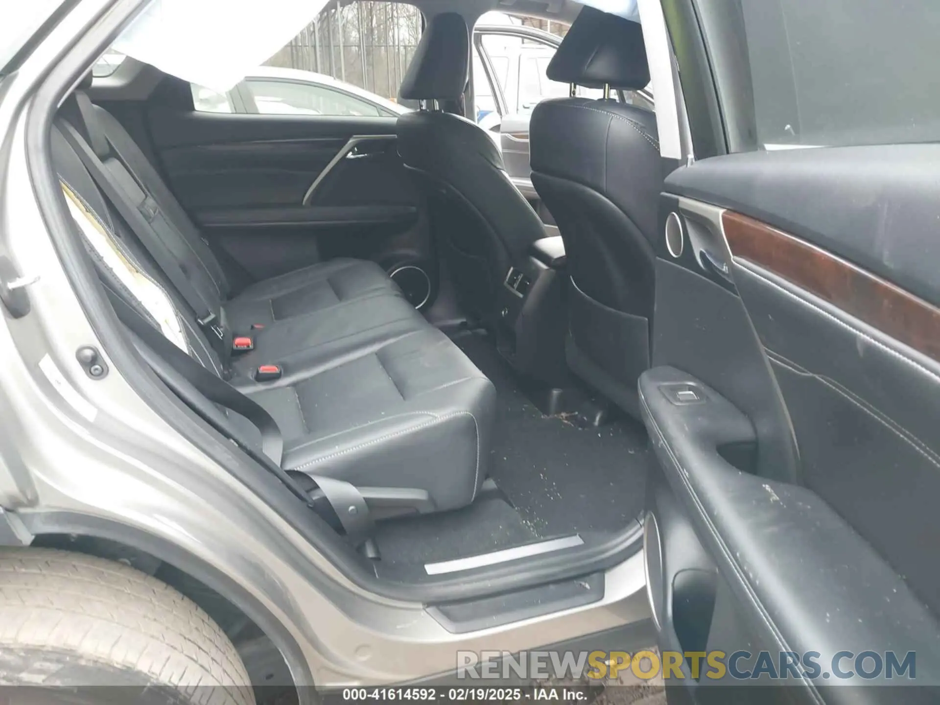 8 Photograph of a damaged car 2T2BZMCA0KC184967 LEXUS RX 350 2019