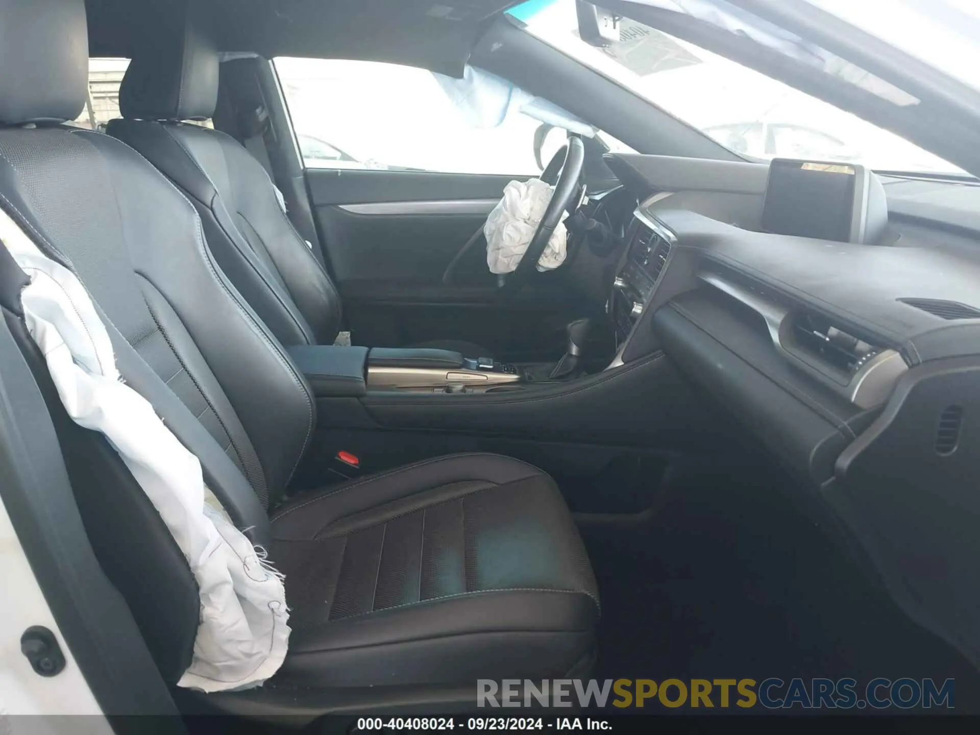 5 Photograph of a damaged car 2T2BZMCA3KC169959 LEXUS RX 350 2019