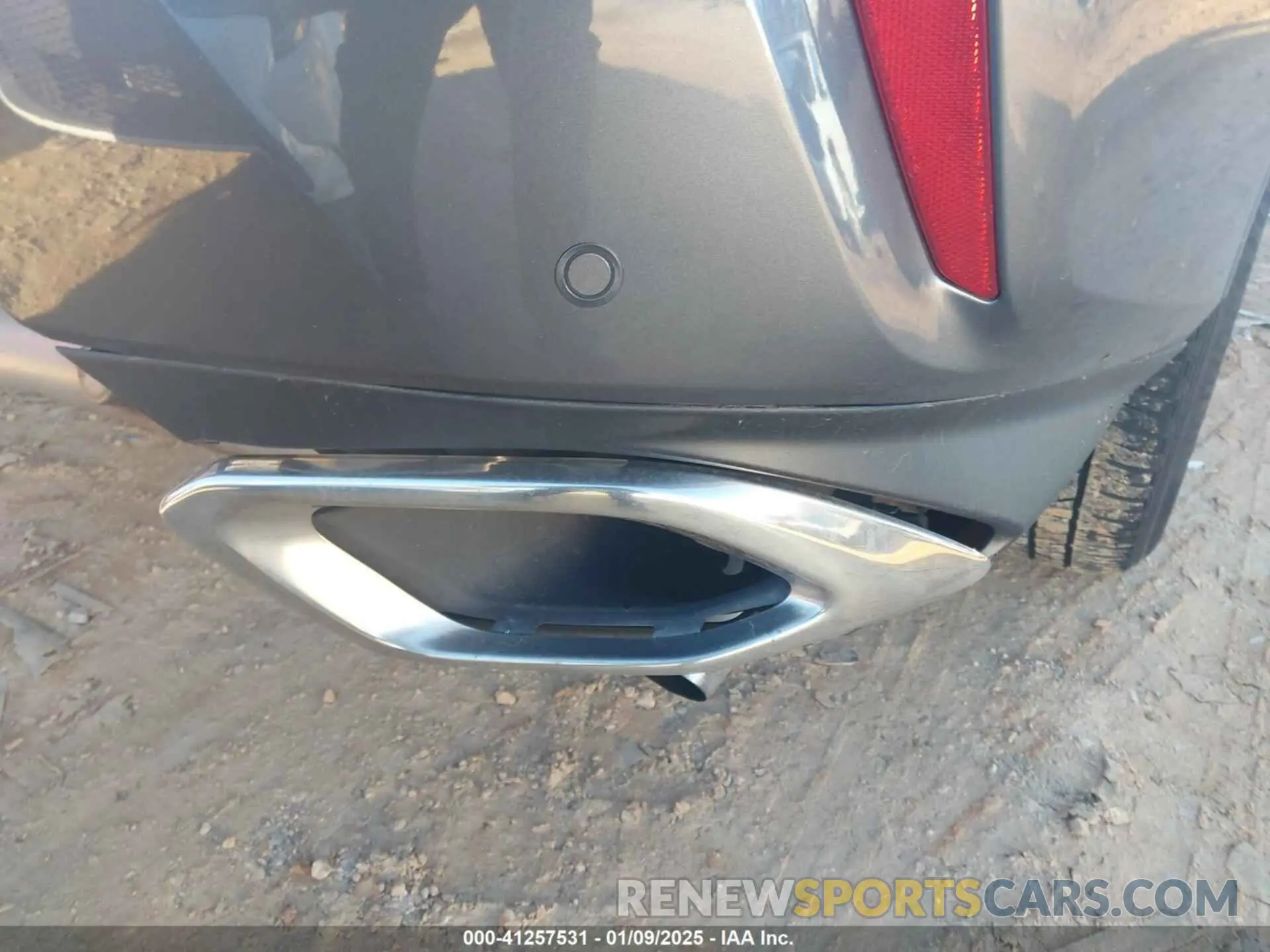 18 Photograph of a damaged car 2T2BZMCA4KC203746 LEXUS RX 350 2019