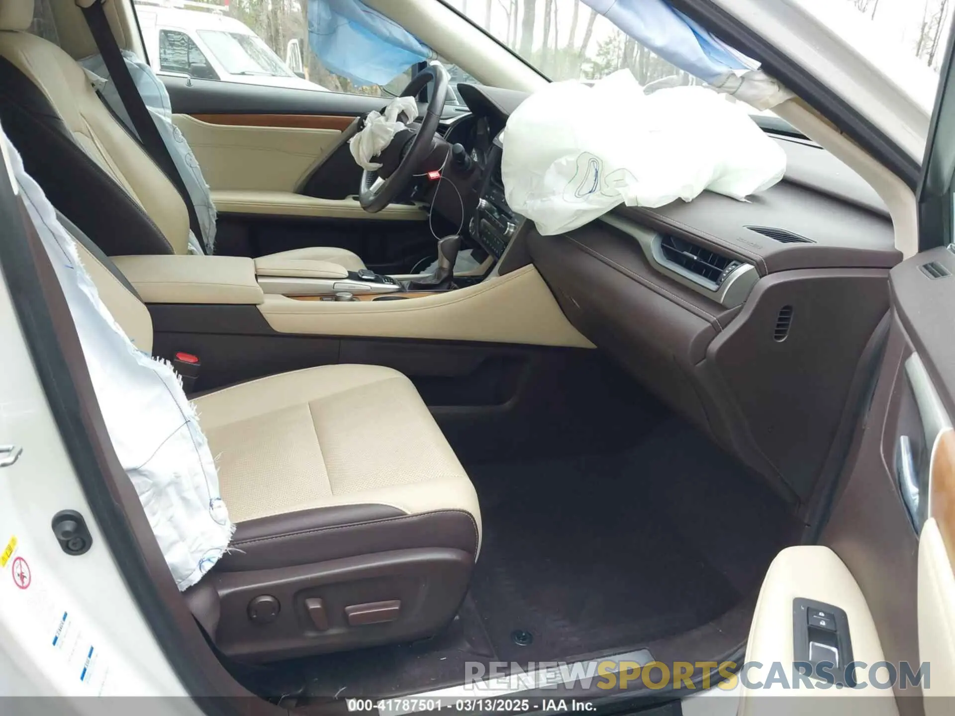 5 Photograph of a damaged car 2T2BZMCA6KC197075 LEXUS RX 350 2019